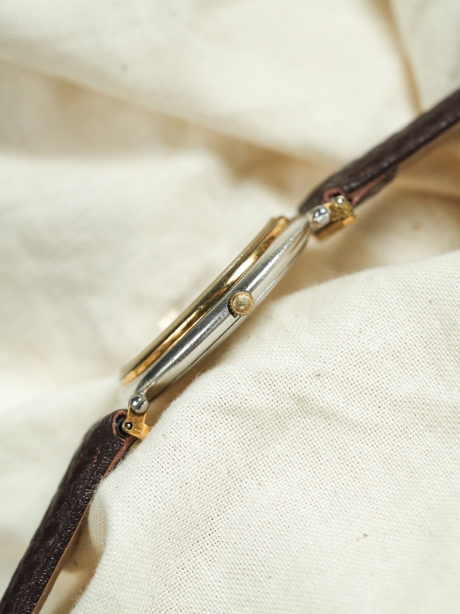 Yema - Paris Rond Acier Or Cornes Centrales - 1980s - Atelier Victor - Vintage Shop