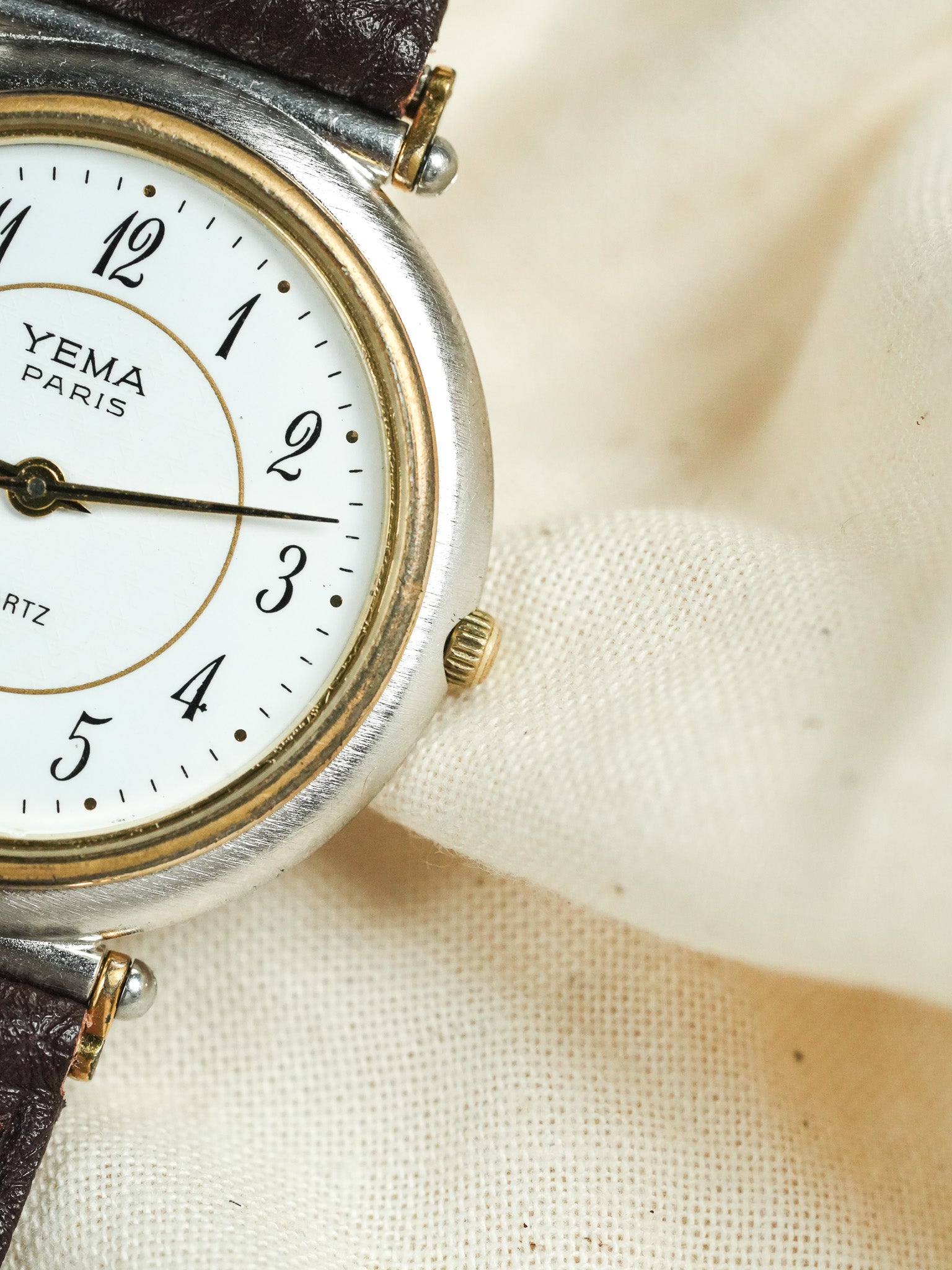 Yema - Paris Rond Acier Or Cornes Centrales - 1980s - Atelier Victor - Vintage Shop
