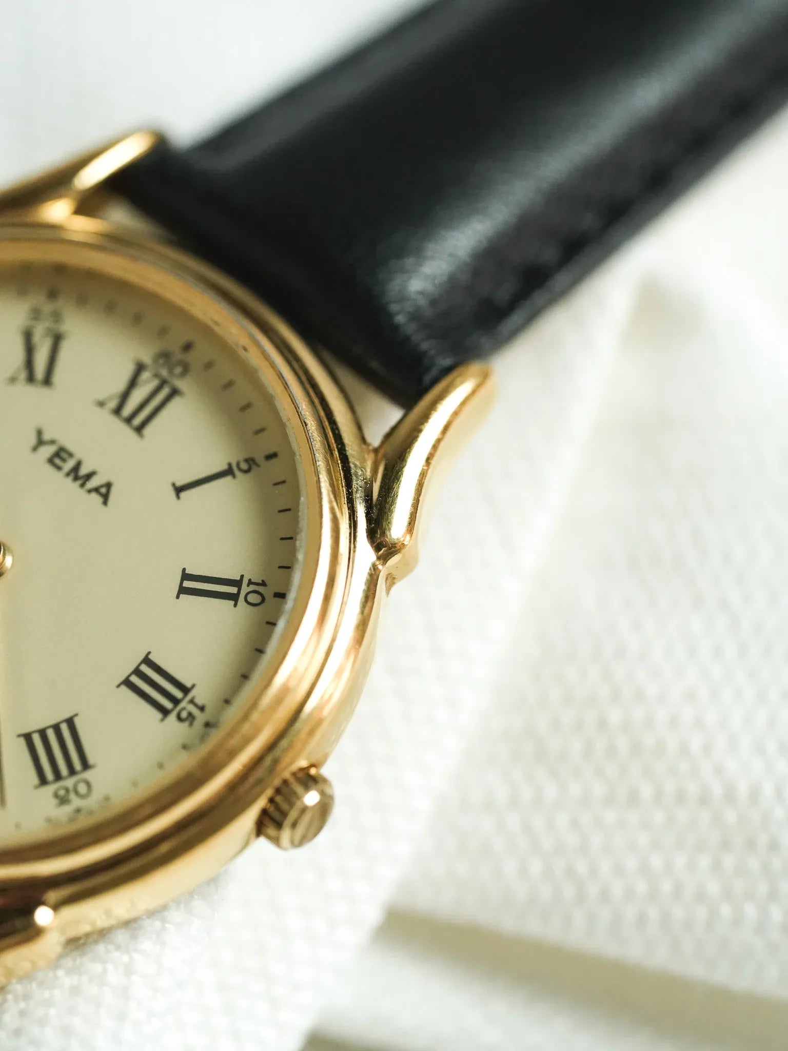 Yema - Romain Gourde d'eau Date Or - 1990s - Atelier Victor