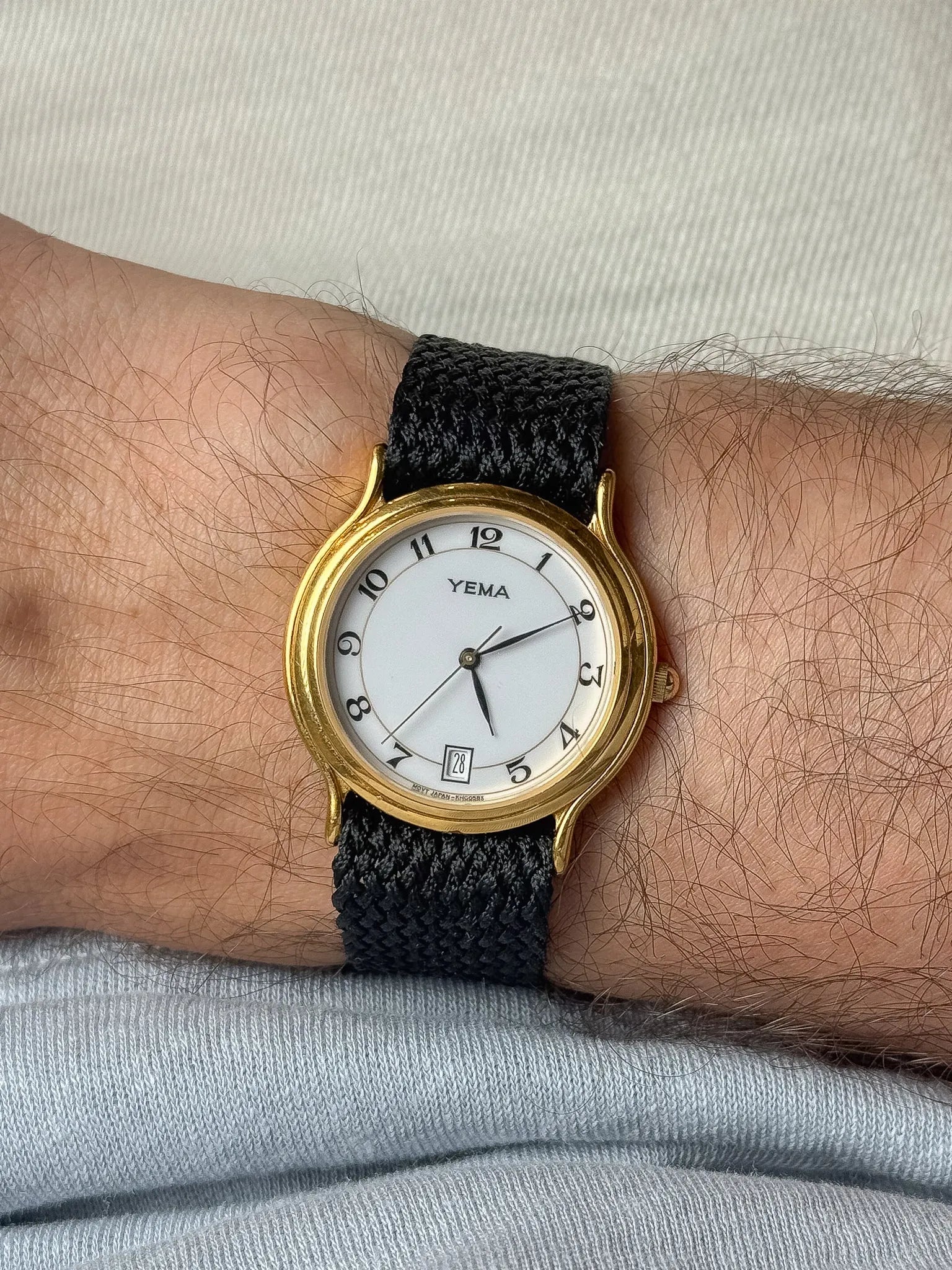 Yema - Ronde Or Date 6h Cornes tombantes - 1990s - Atelier Victor