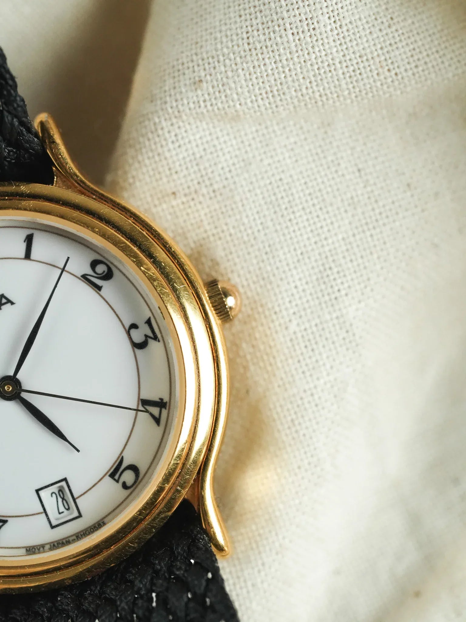 Yema - Ronde Or Date 6h Cornes tombantes - 1990s - Atelier Victor