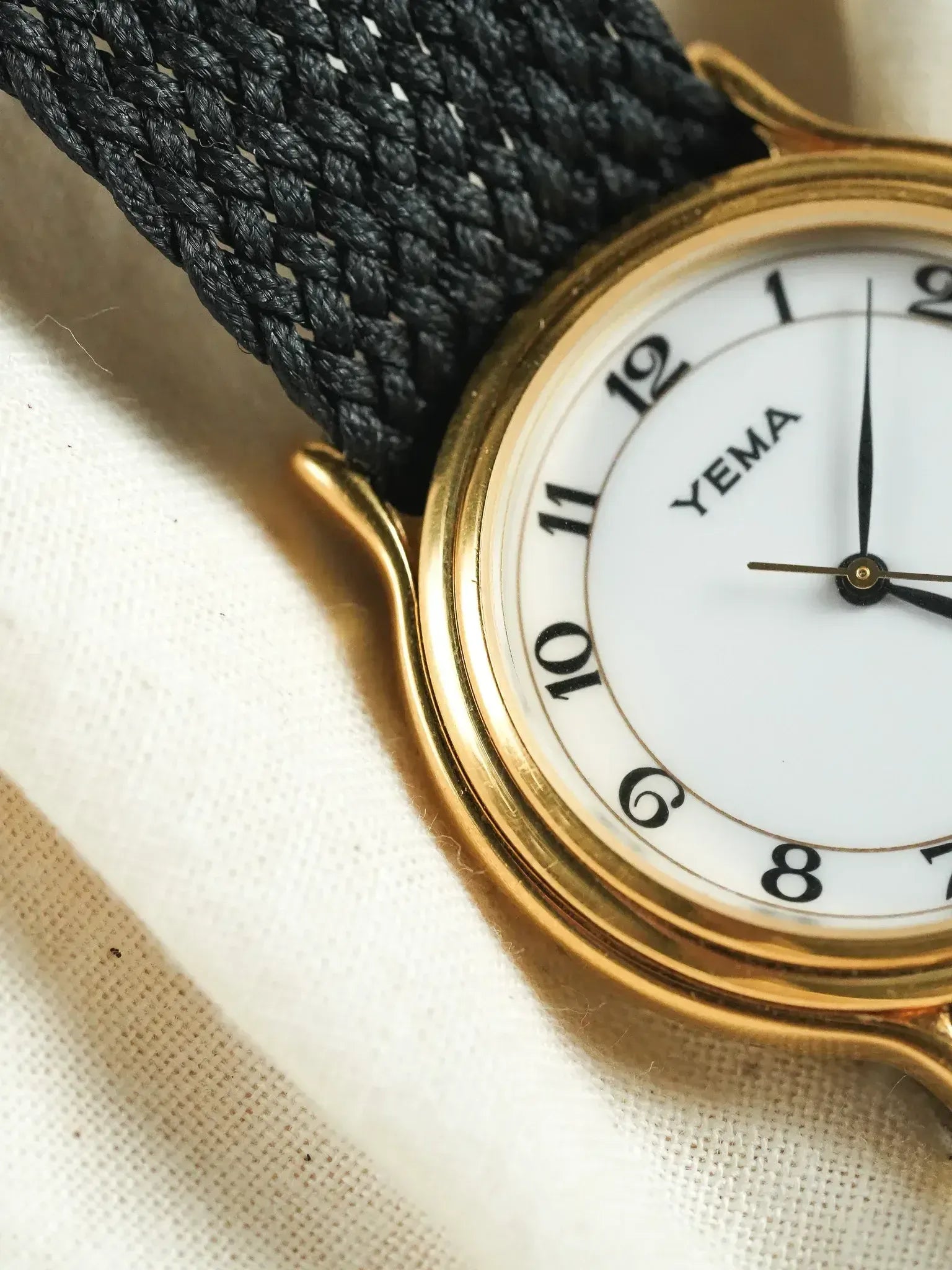 Yema - Ronde Or Date 6h Cornes tombantes - 1990s - Atelier Victor