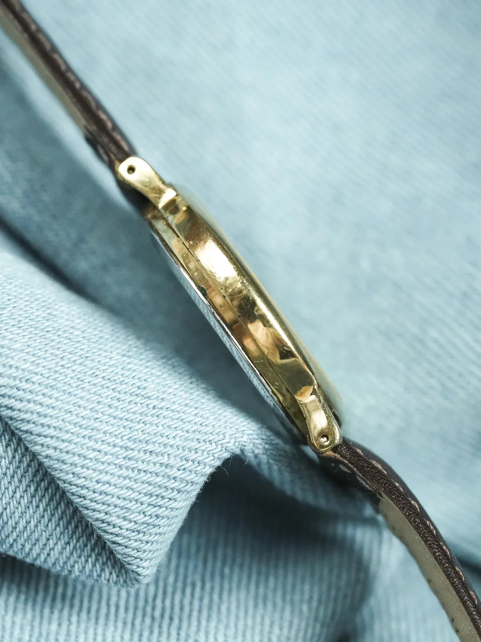 Yema - Ronde plaqué or chiffres arabes - 1990s - Atelier Victor