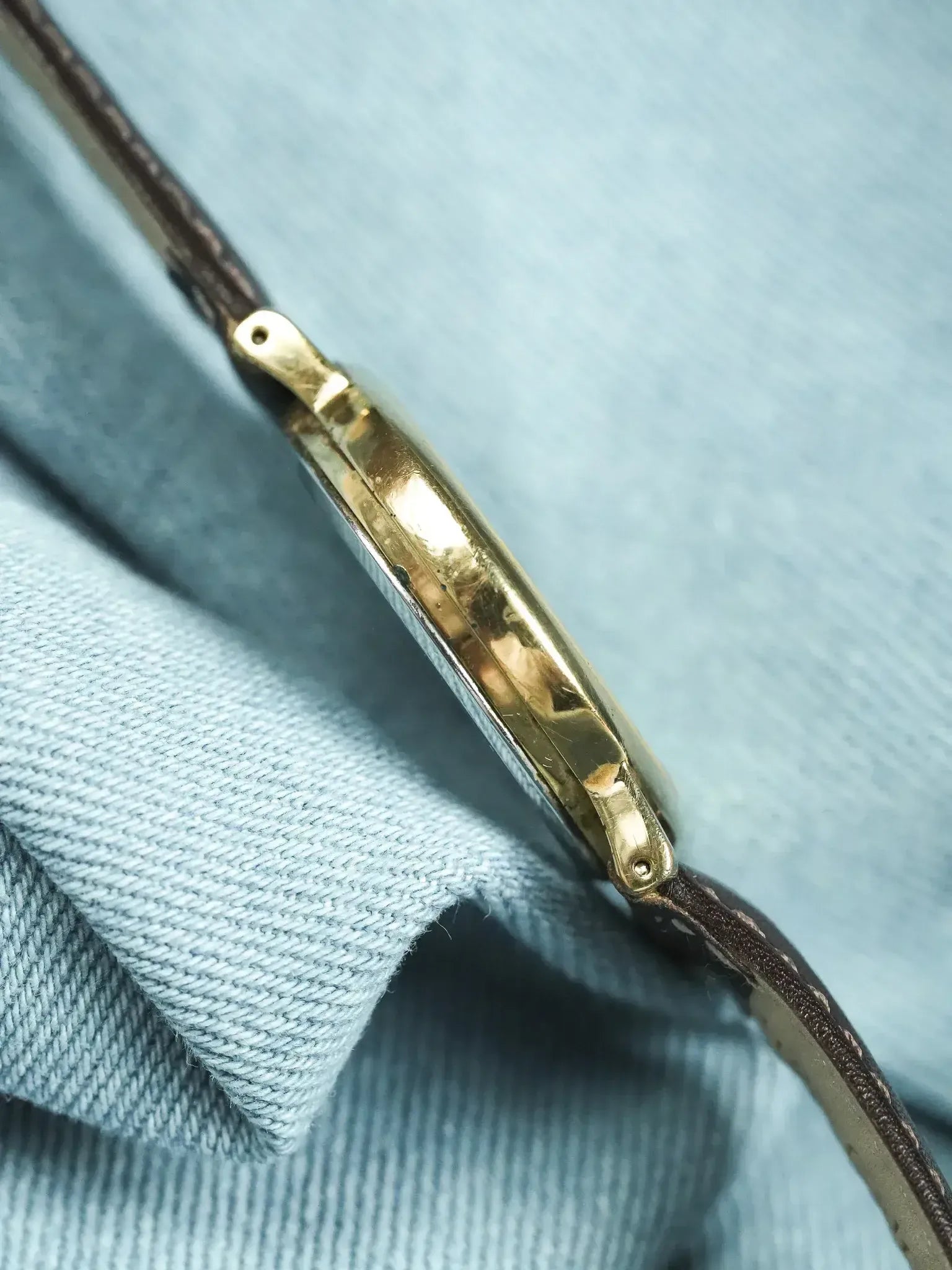 Yema - Ronde plaqué or chiffres arabes - 1990s - Atelier Victor