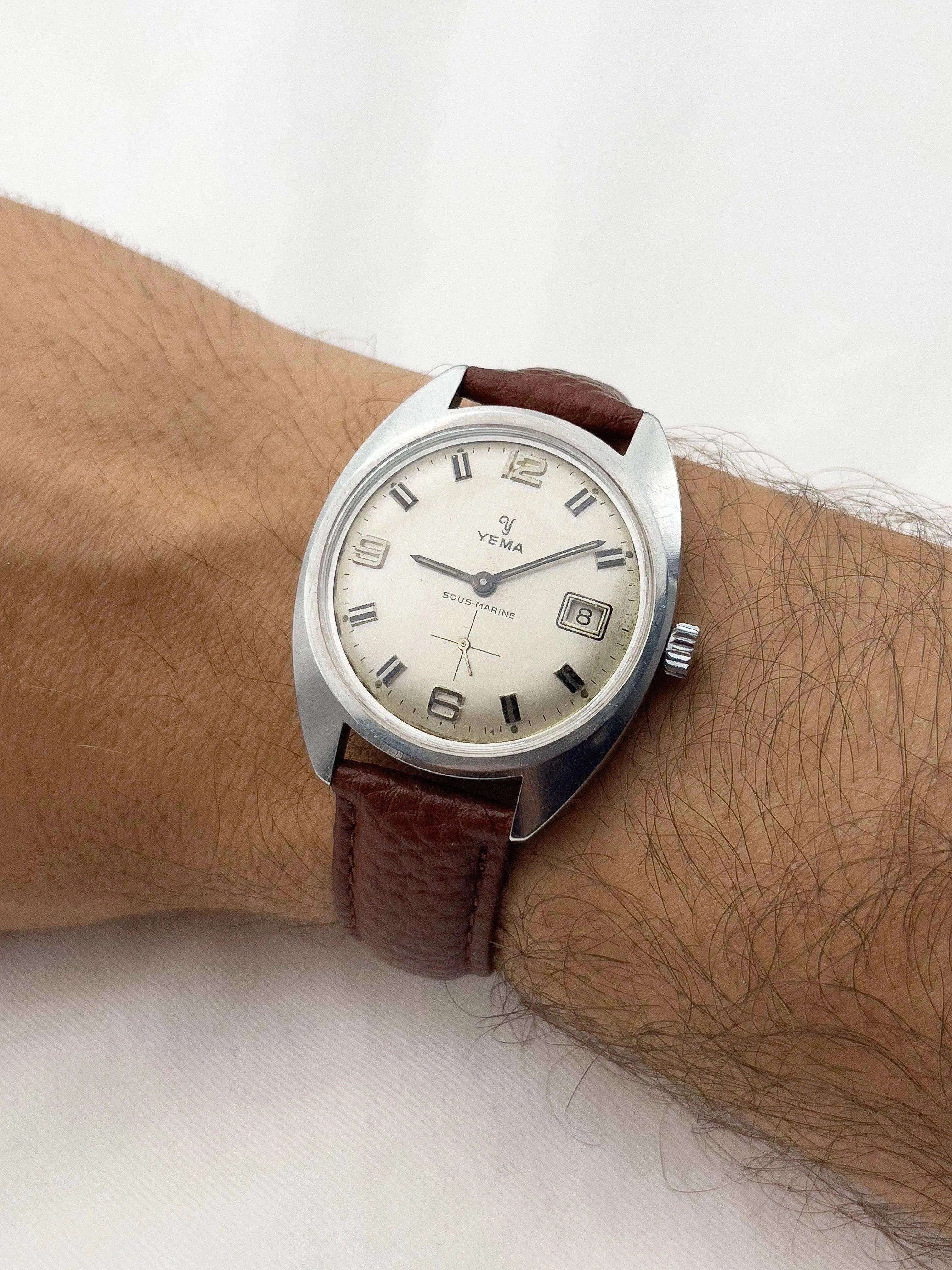 Yema - Sous-Marine Champagne - 1960’s - Atelier Victor Paris - Vintage Watch Shop Dubai