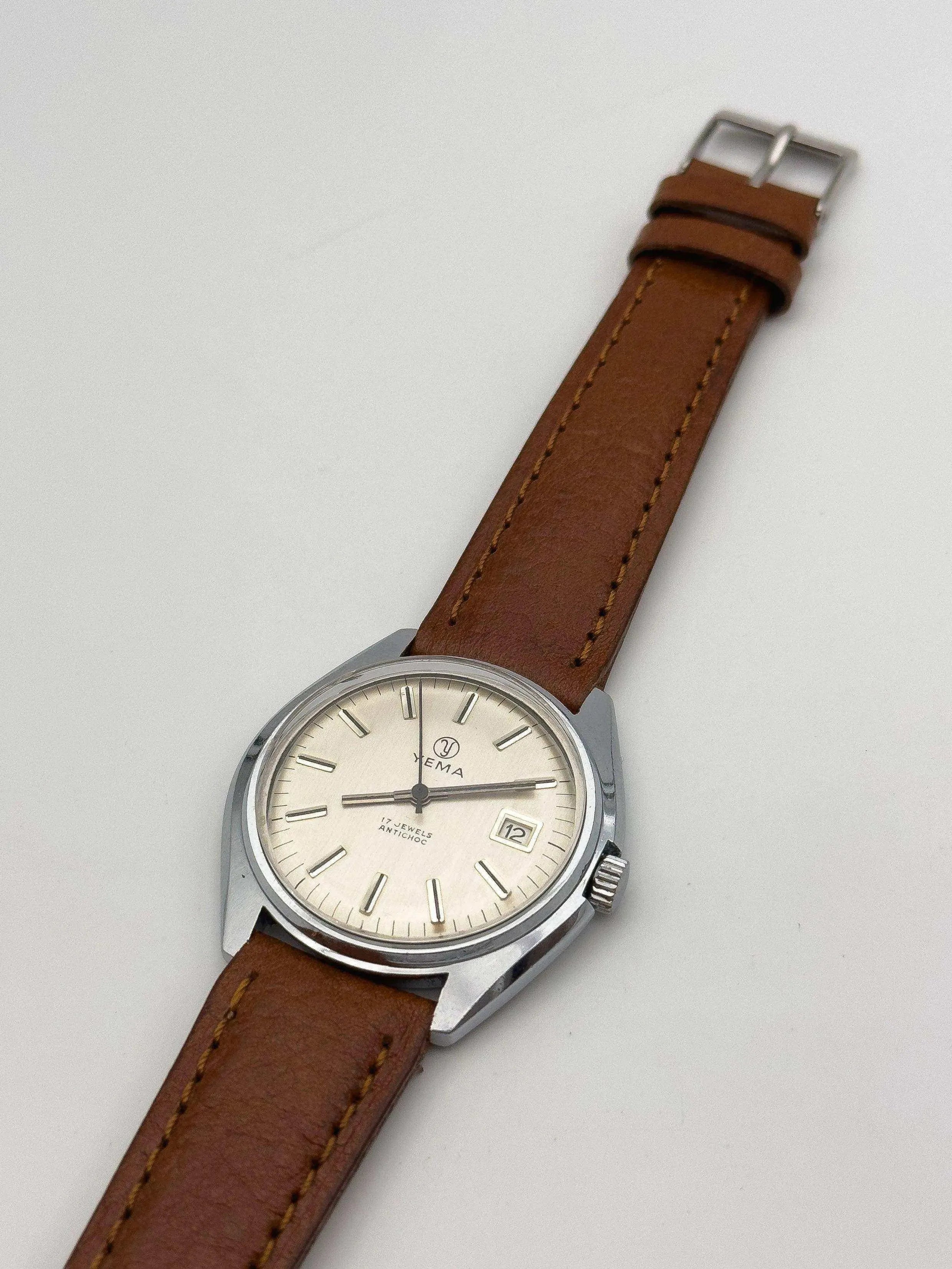 Yema - Sous Marine Champagne - 1970’s - Atelier Victor Paris - Vintage Watch Shop Dubai