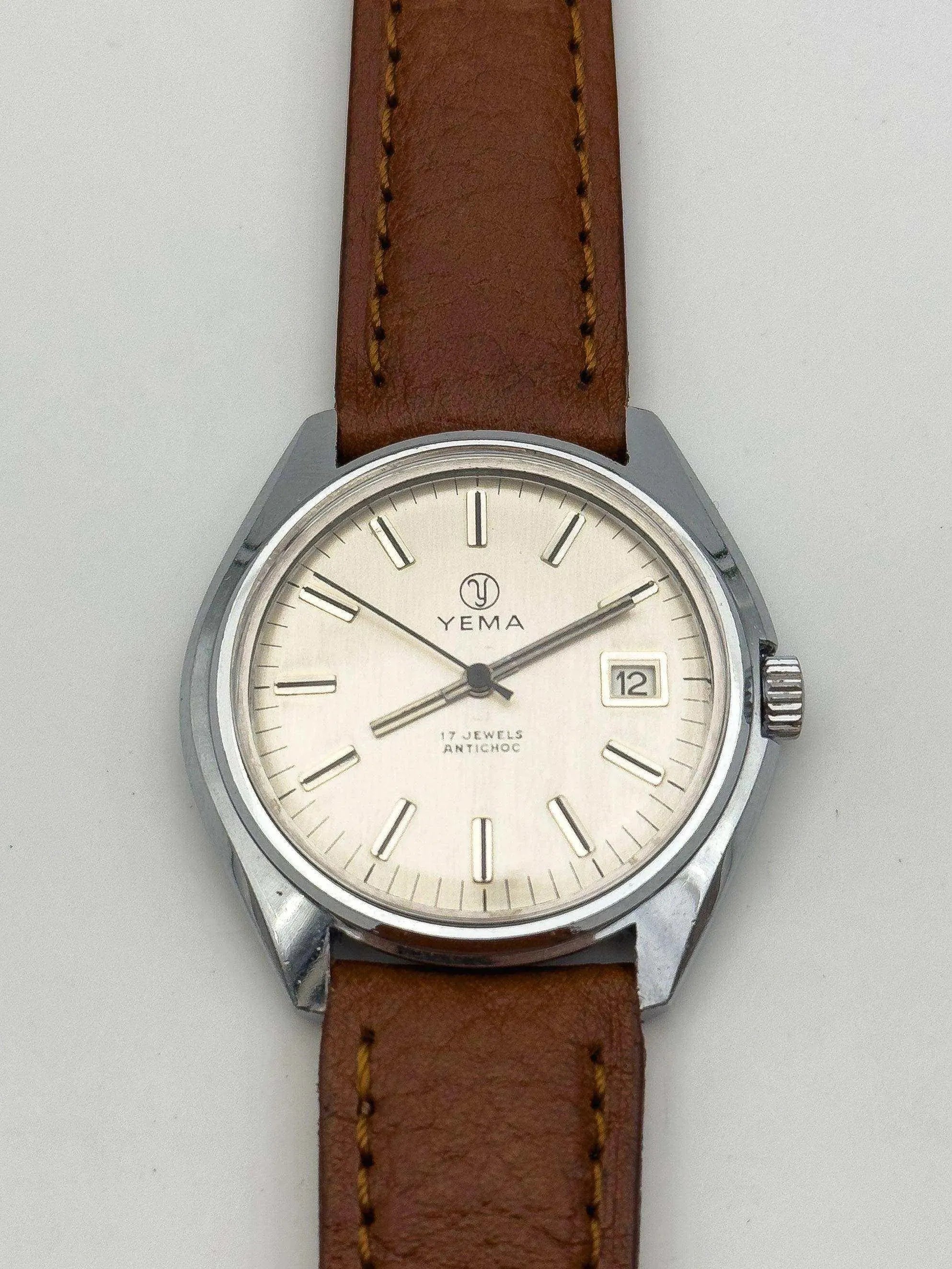 Yema - Sous Marine Champagne - 1970’s - Atelier Victor Paris - Vintage Watch Shop Dubai