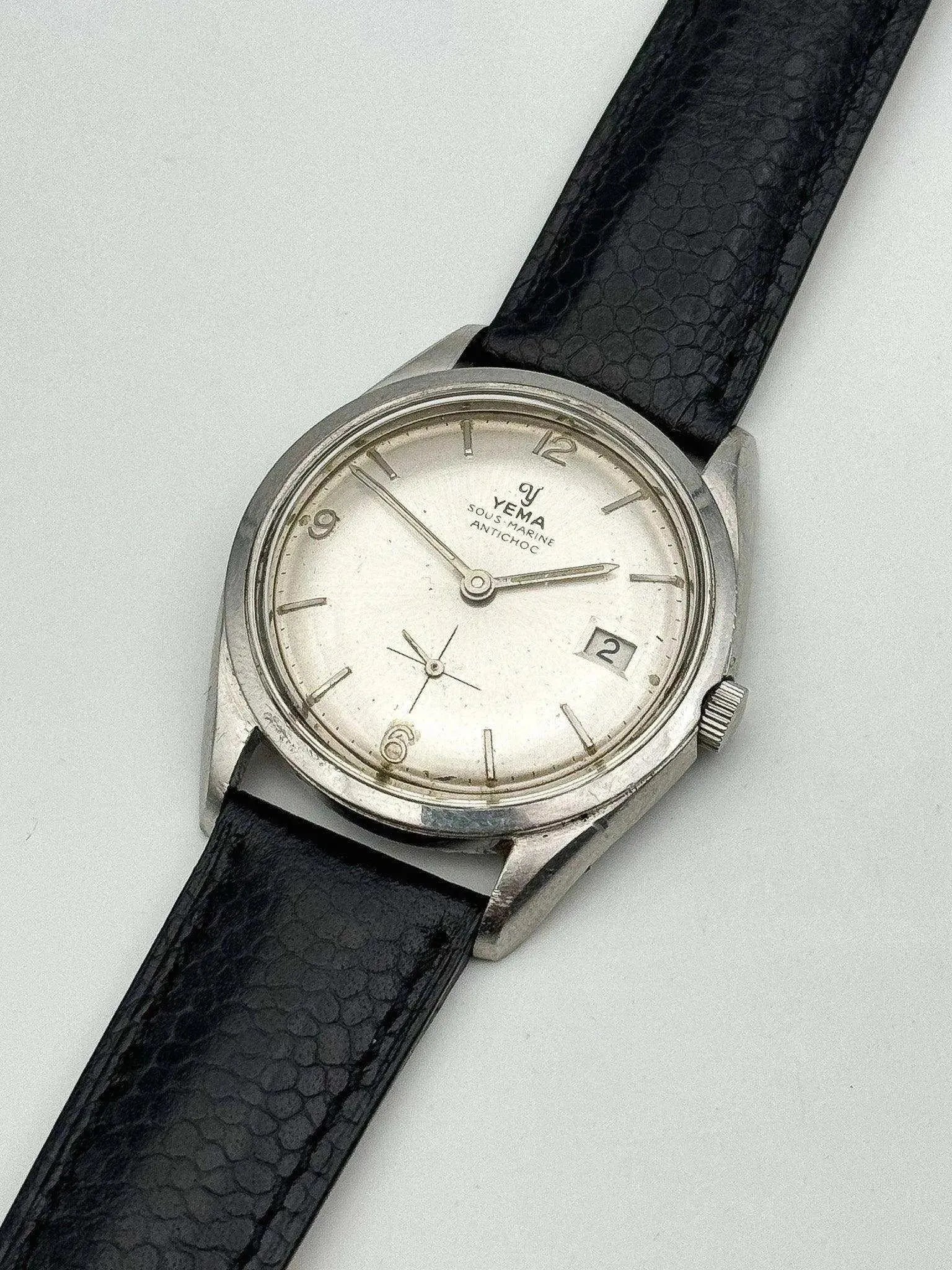 Yema - Sous-Marine Petite Seconde Date - 1960s - Atelier Victor - Vintage Shop