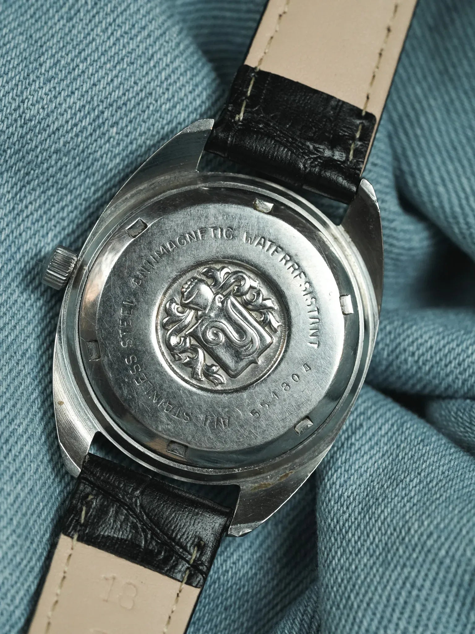 Yema - Sous Marine Tonneau Petite-Seconde Date - 1960s - Atelier Victor - Vintage Shop
