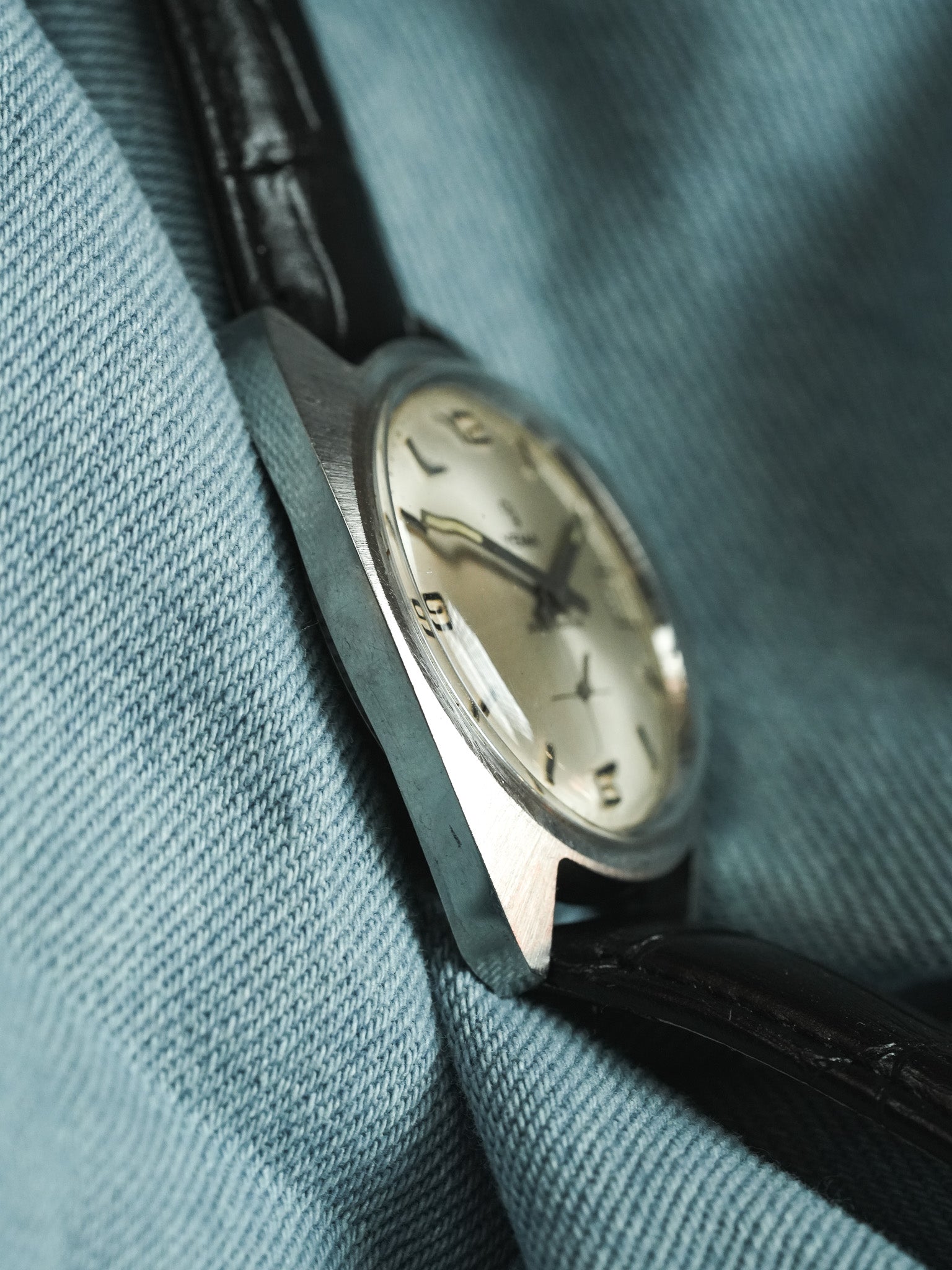 Yema - Sous Marine Tonneau Petite-Seconde Date - 1960s - Atelier Victor - Vintage Shop