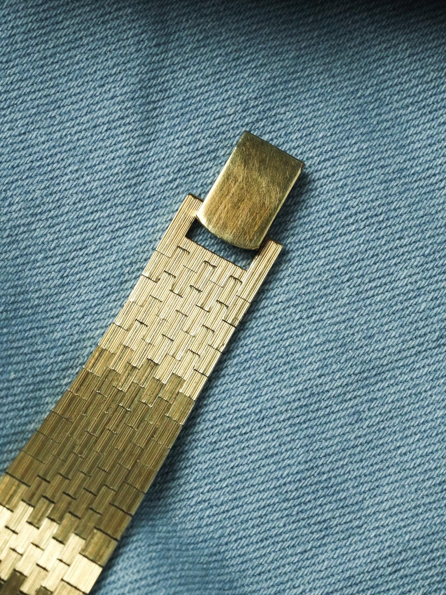 Yema - Tonneau Large Or Minimaliste - 1970s - Atelier Victor - Vintage Watch Shop