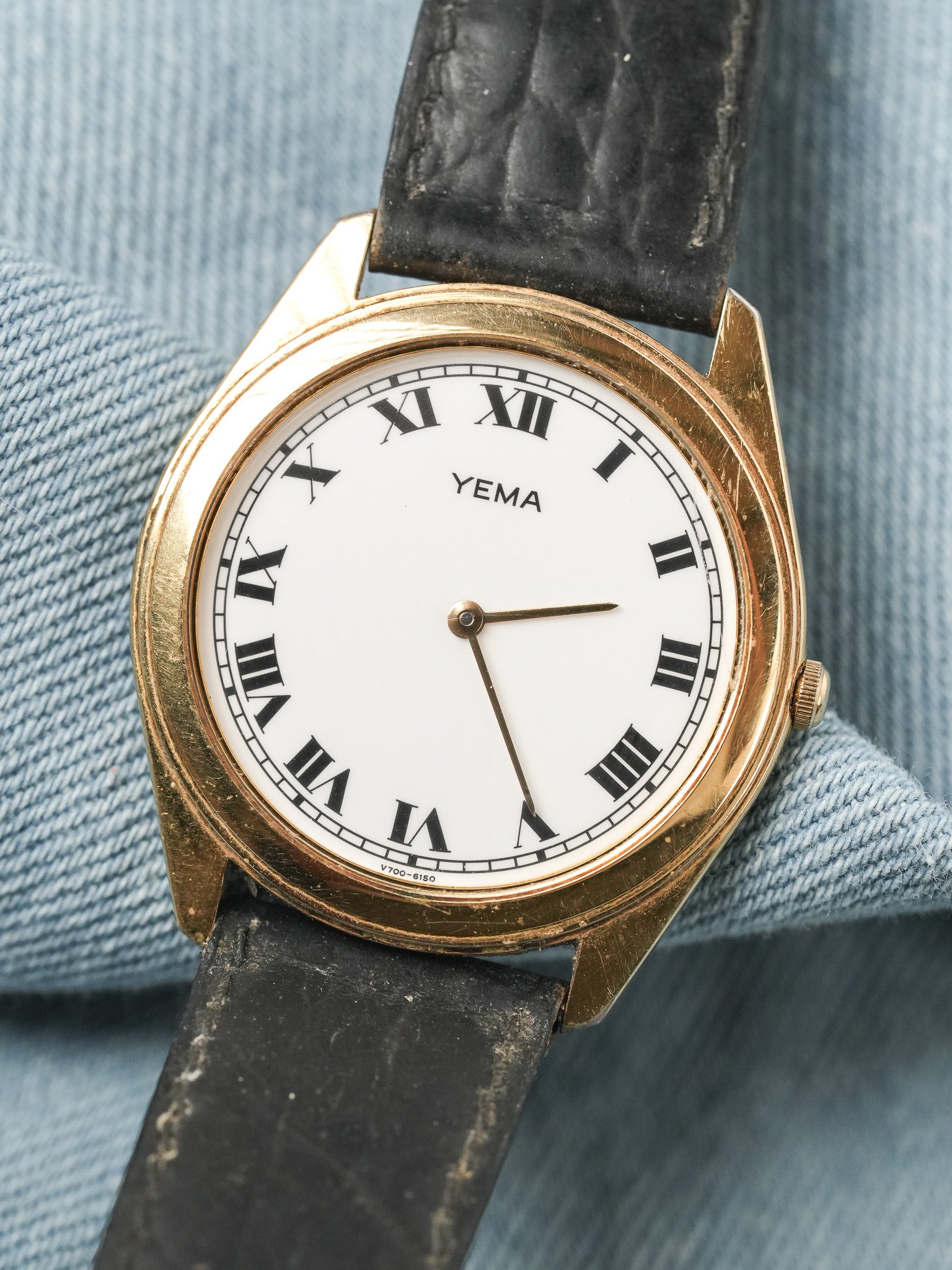 Yema - Tonneau Or Cadran Blanc Romain - 1990s - Atelier Victor - Vintage Shop