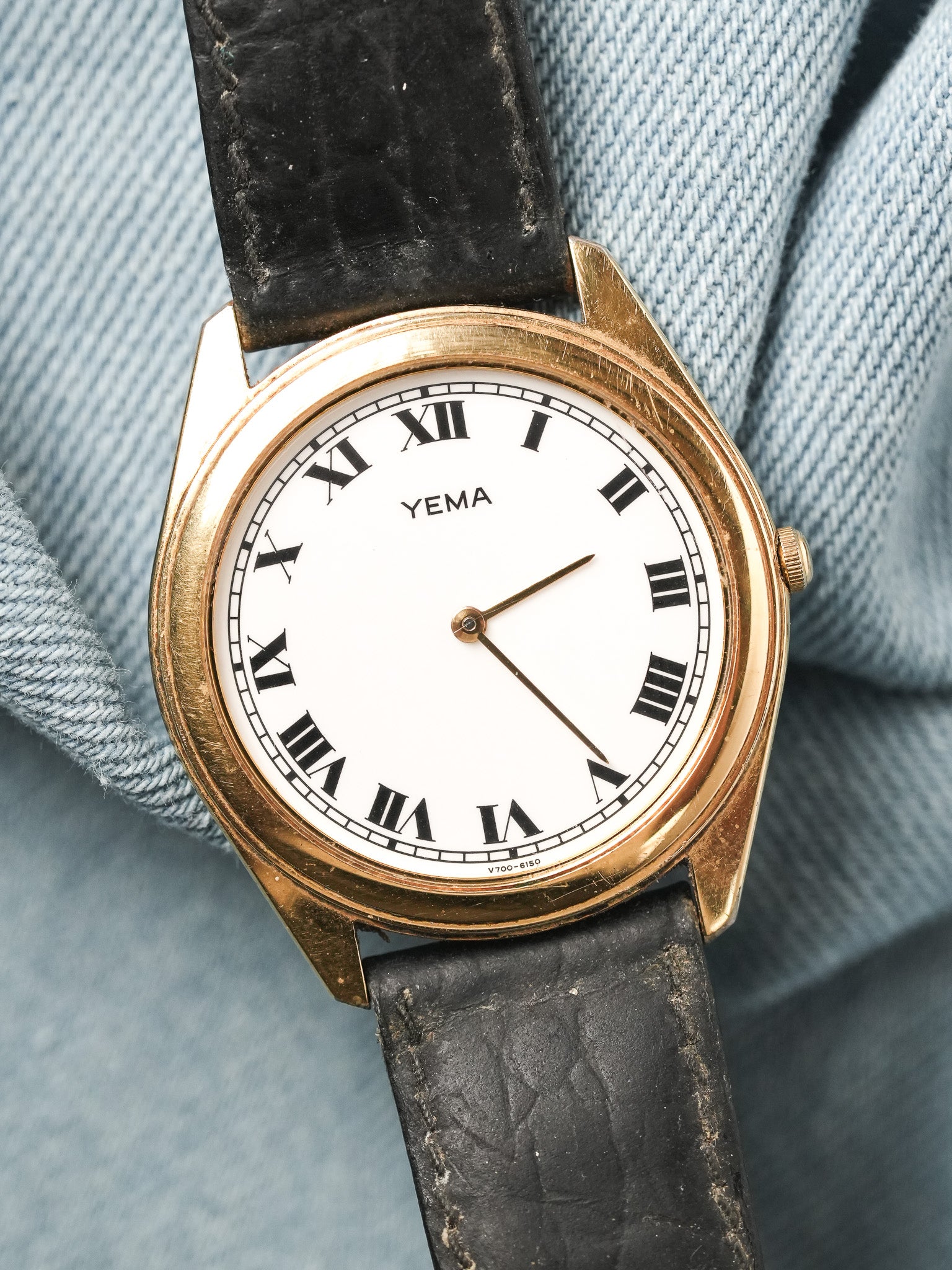 Yema - Tonneau Or Cadran Blanc Romain - 1990s - Atelier Victor - Vintage Shop