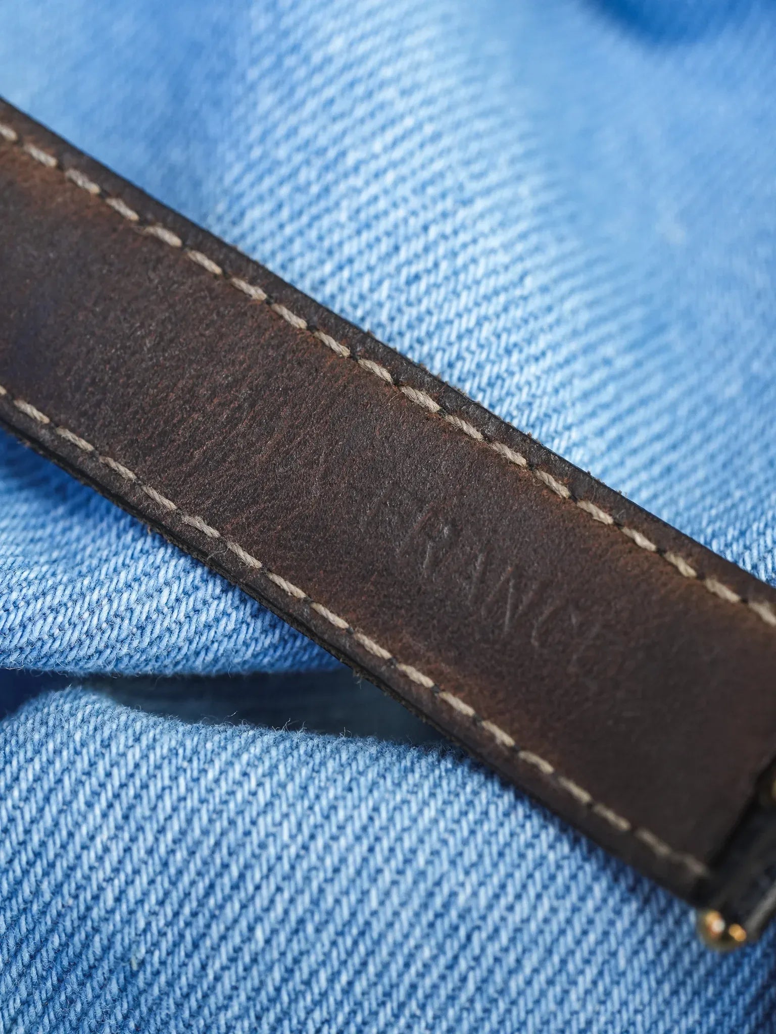 Yema - Type Must Colisée Noir - 1990s - Atelier Victor