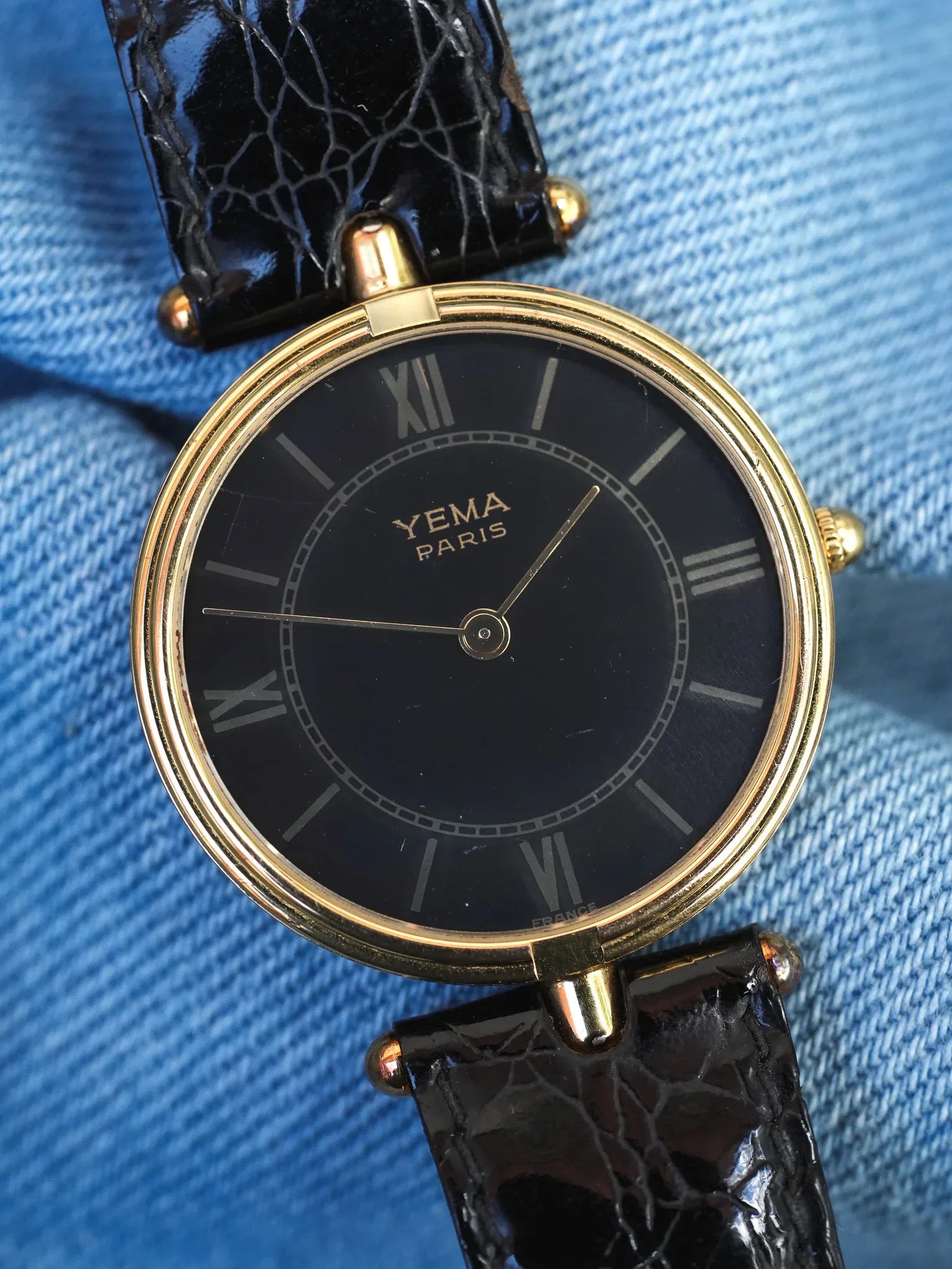 Yema - Type Must Colisée Noir - 1990s - Atelier Victor