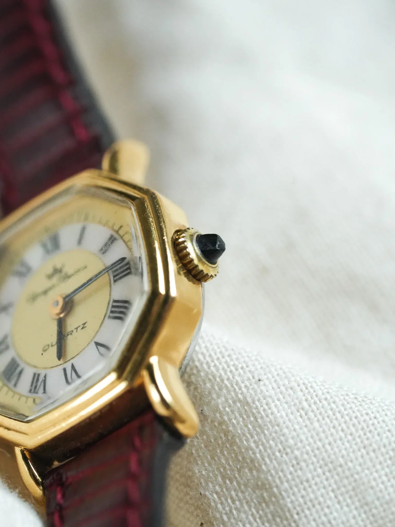 Yonger & Besson - Cadran Nacré plaqué or Femme - 1990s - Atelier Victor