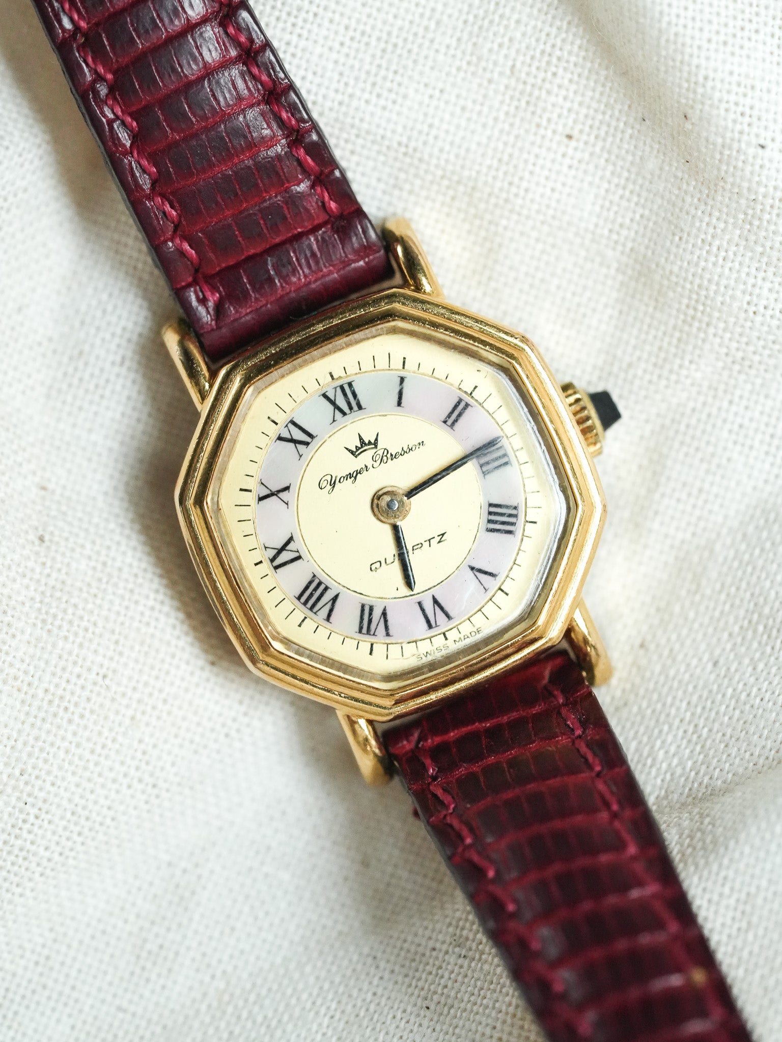 Yonger & Besson - Cadran Nacré plaqué or Femme - 1990s - Atelier Victor - Vintage Shop