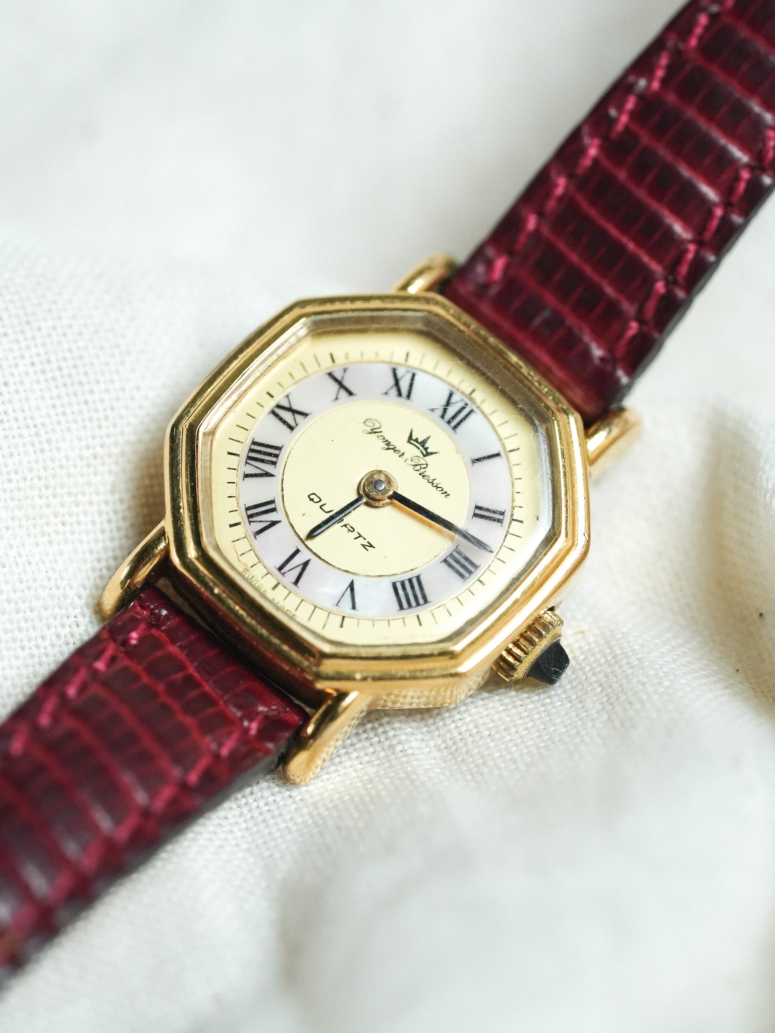 Yonger & Besson - Cadran Nacré plaqué or Femme - 1990s - Atelier Victor - Vintage Shop