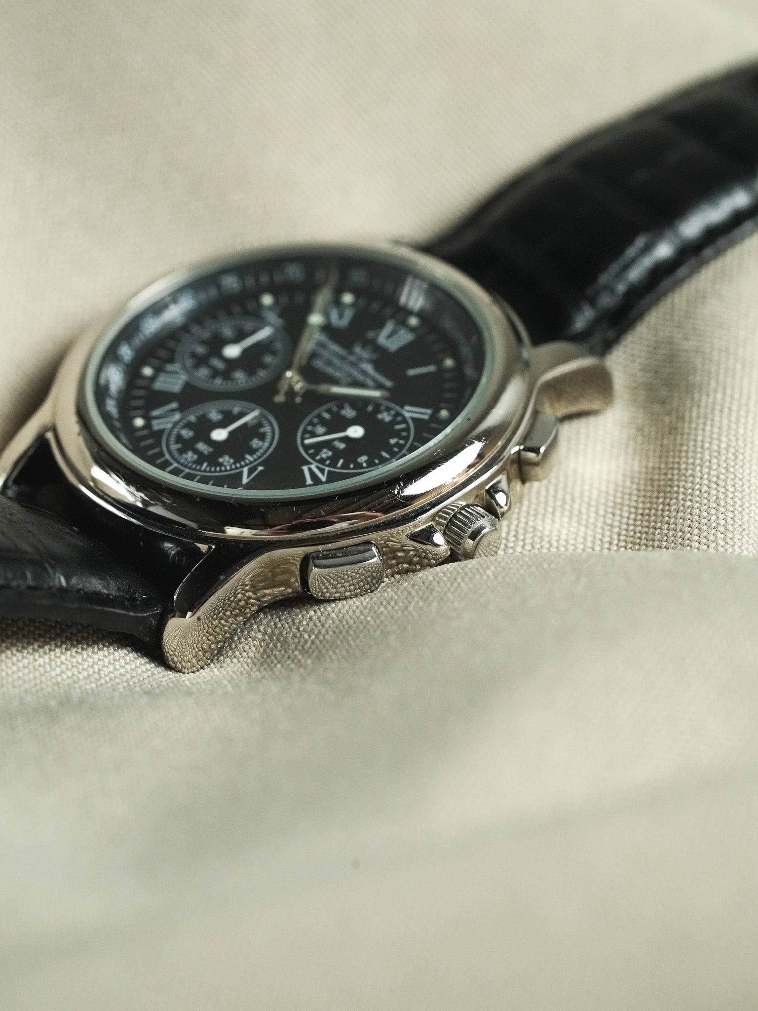 Yonger Bresson - Chronographe Noir Acier Quartz 39mm - 1990s - Atelier Victor - Vintage Shop