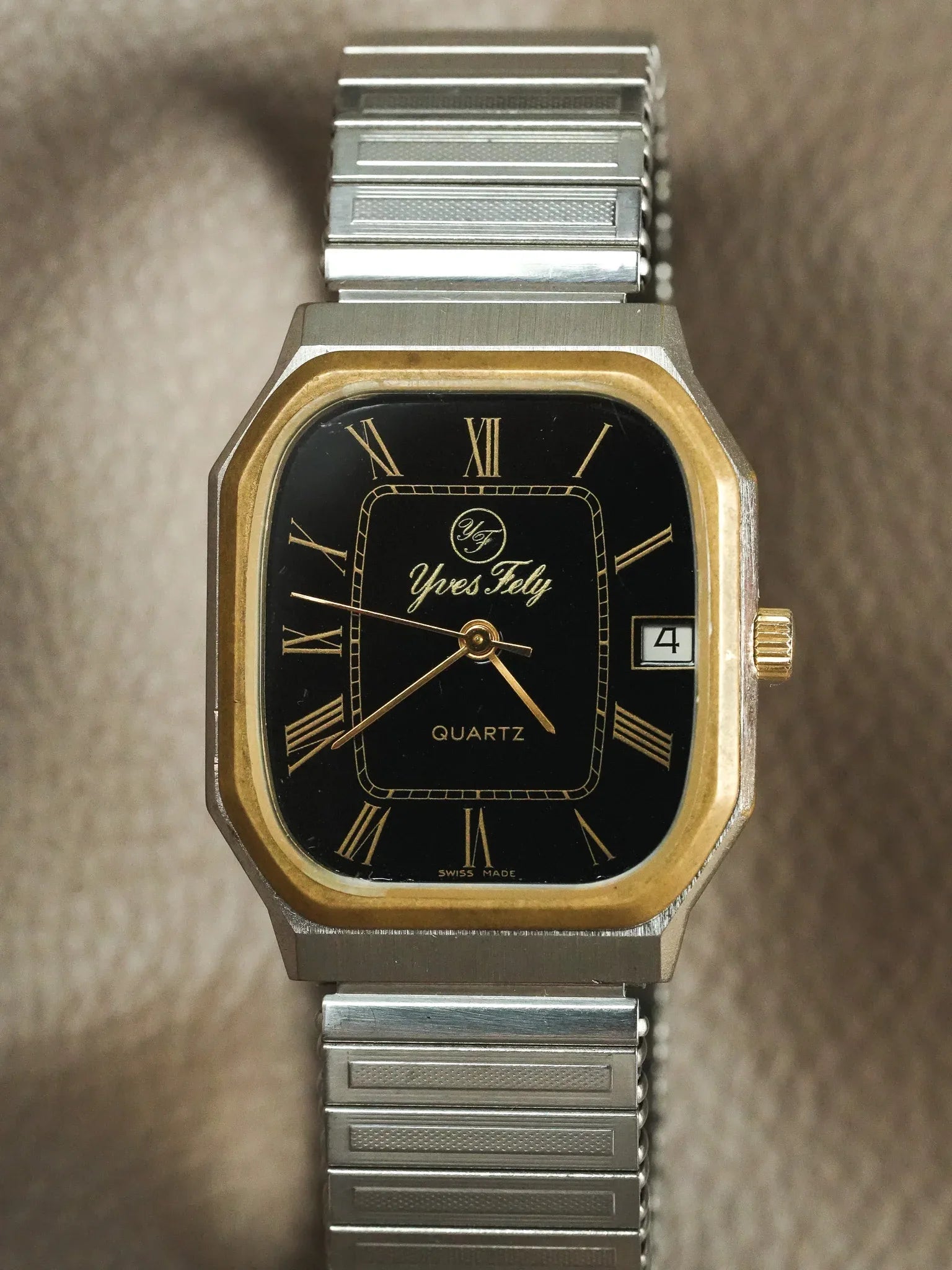 Yves Fely - Tank Octogonale XL Bicolore cadran noir chiffres romain - 1990s - Atelier Victor