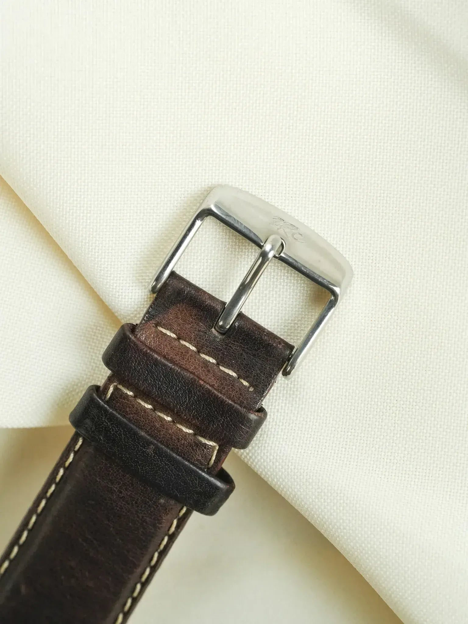 Yves Meillon Paris - Tank XL Carrée Romain Plaqué or - 1990s - Atelier Victor