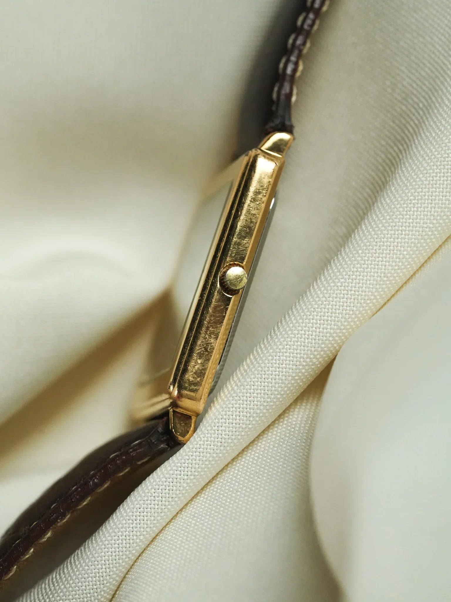 Yves Meillon Paris - Tank XL Carrée Romain Plaqué or - 1990s - Atelier Victor