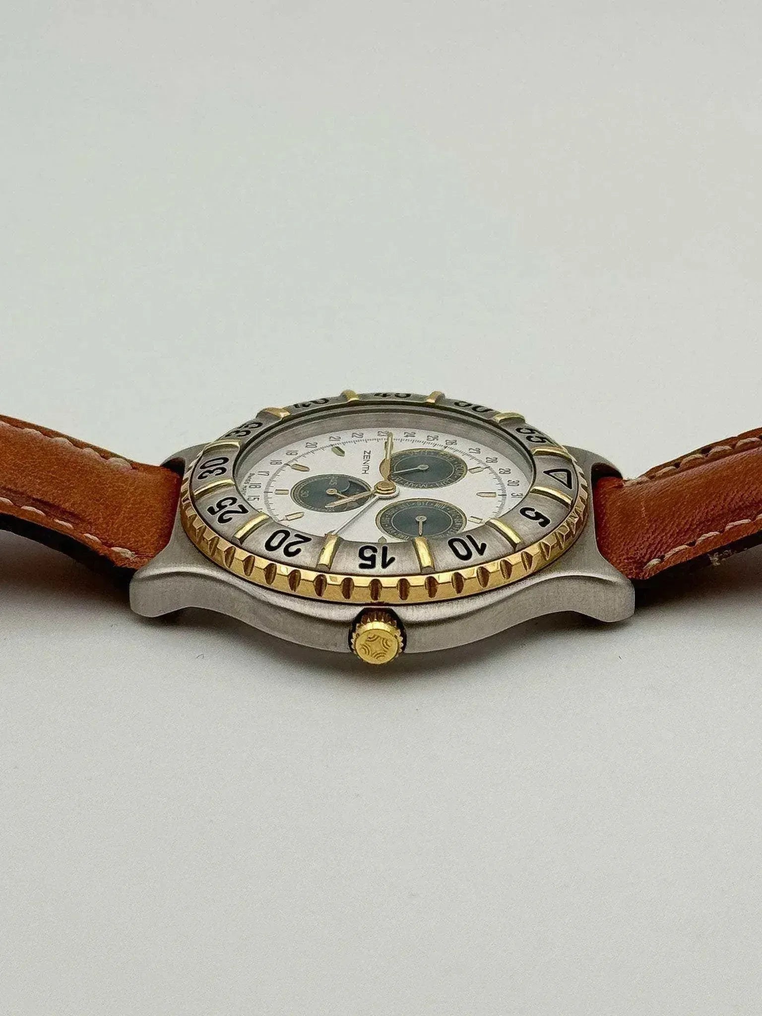 Zenith - 19.0170.393 phase de lune Triple Calendar - NOS & papier - 1980s - Atelier Victor