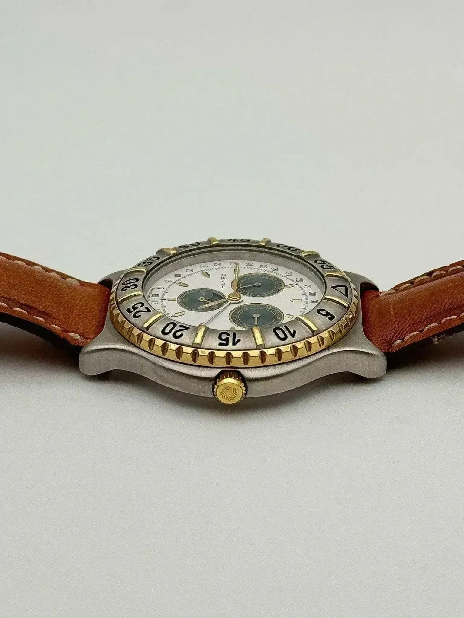 Zenith - 19.0170.393 phase de lune Triple Calendar - NOS & papier - 1980s - Atelier Victor