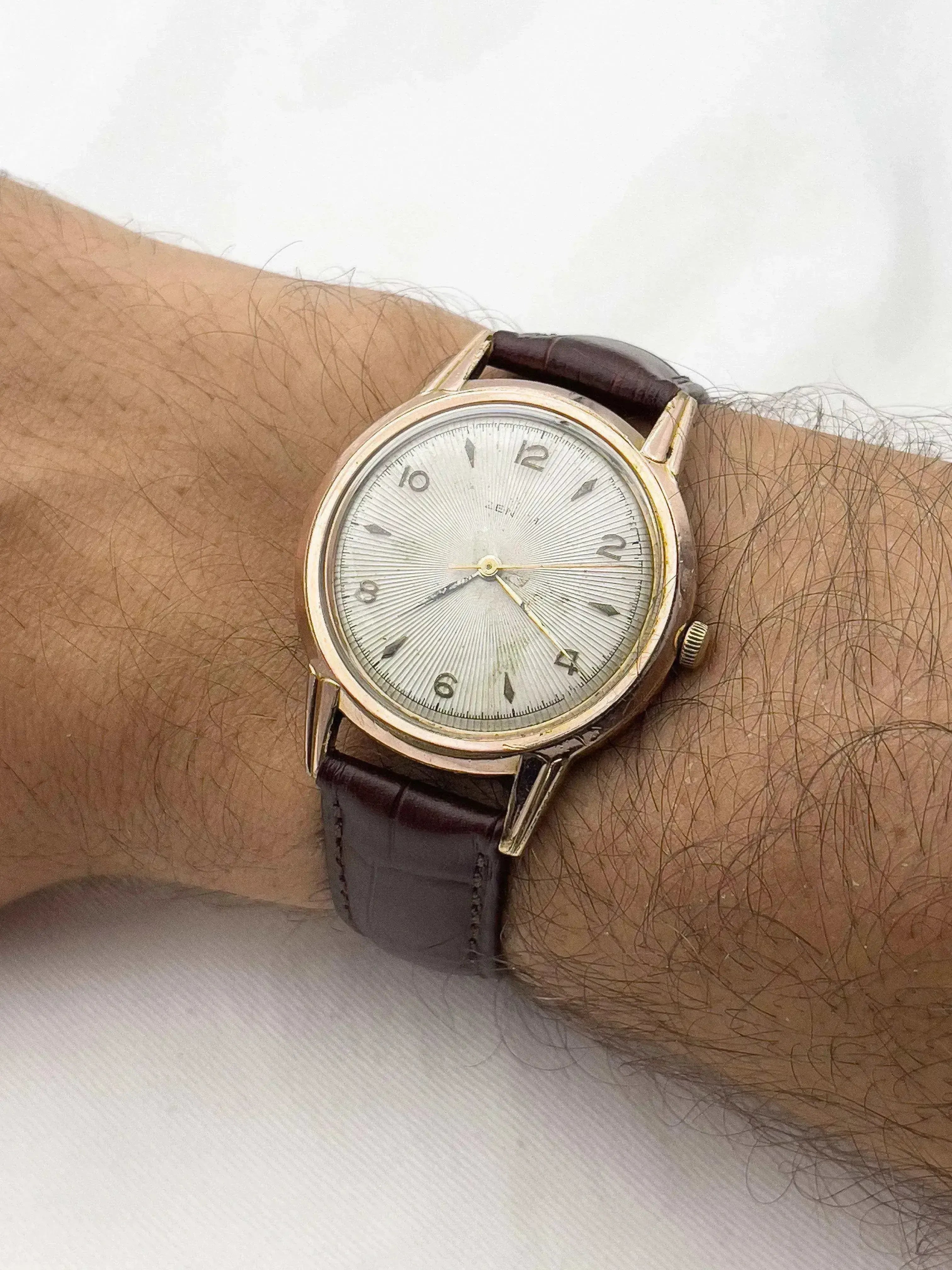 Zenith - Guillochée Plaqué or - 1960s - Atelier Victor