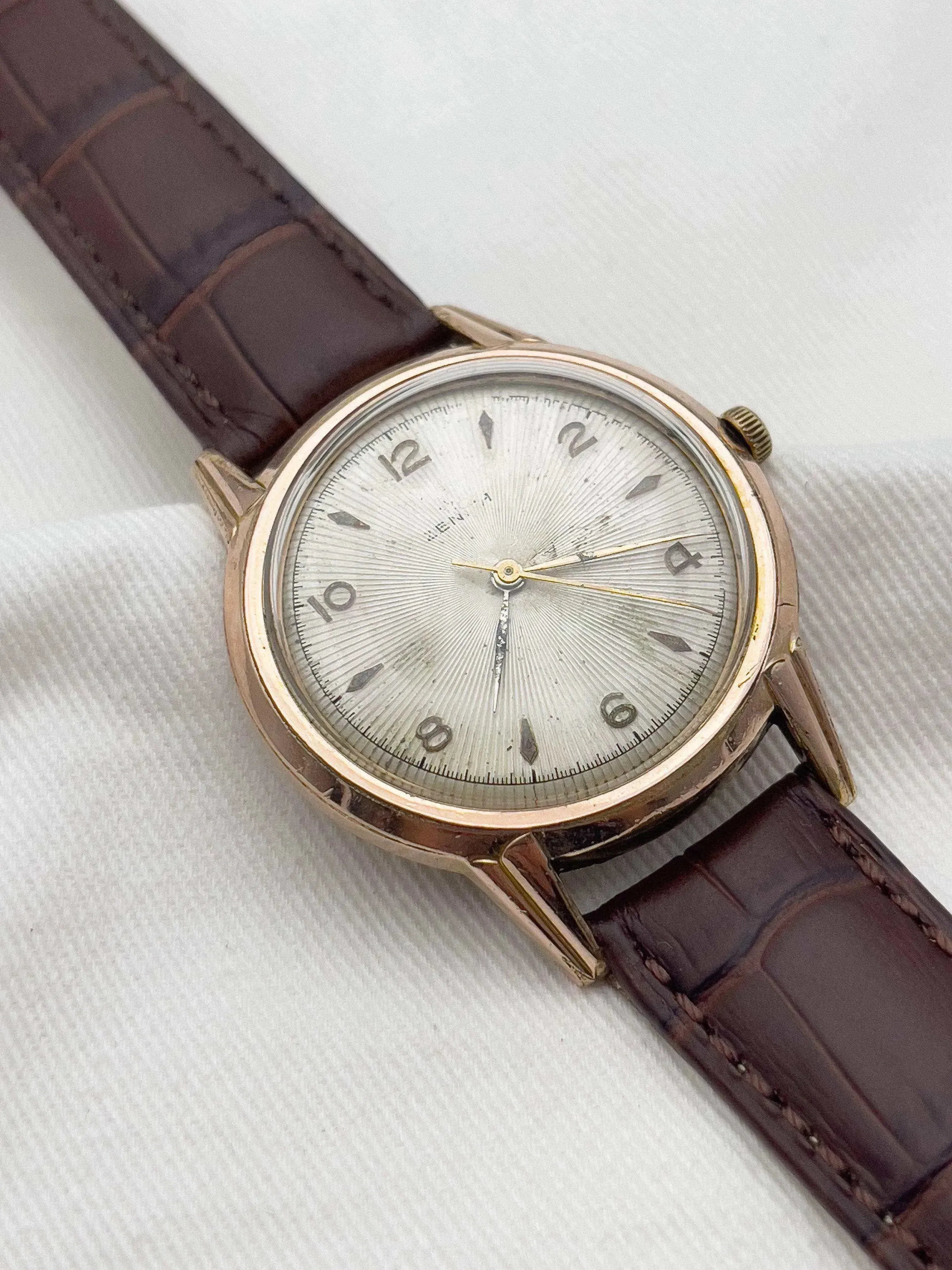 Zenith - Guillochée Plaqué or - 1960s - Atelier Victor