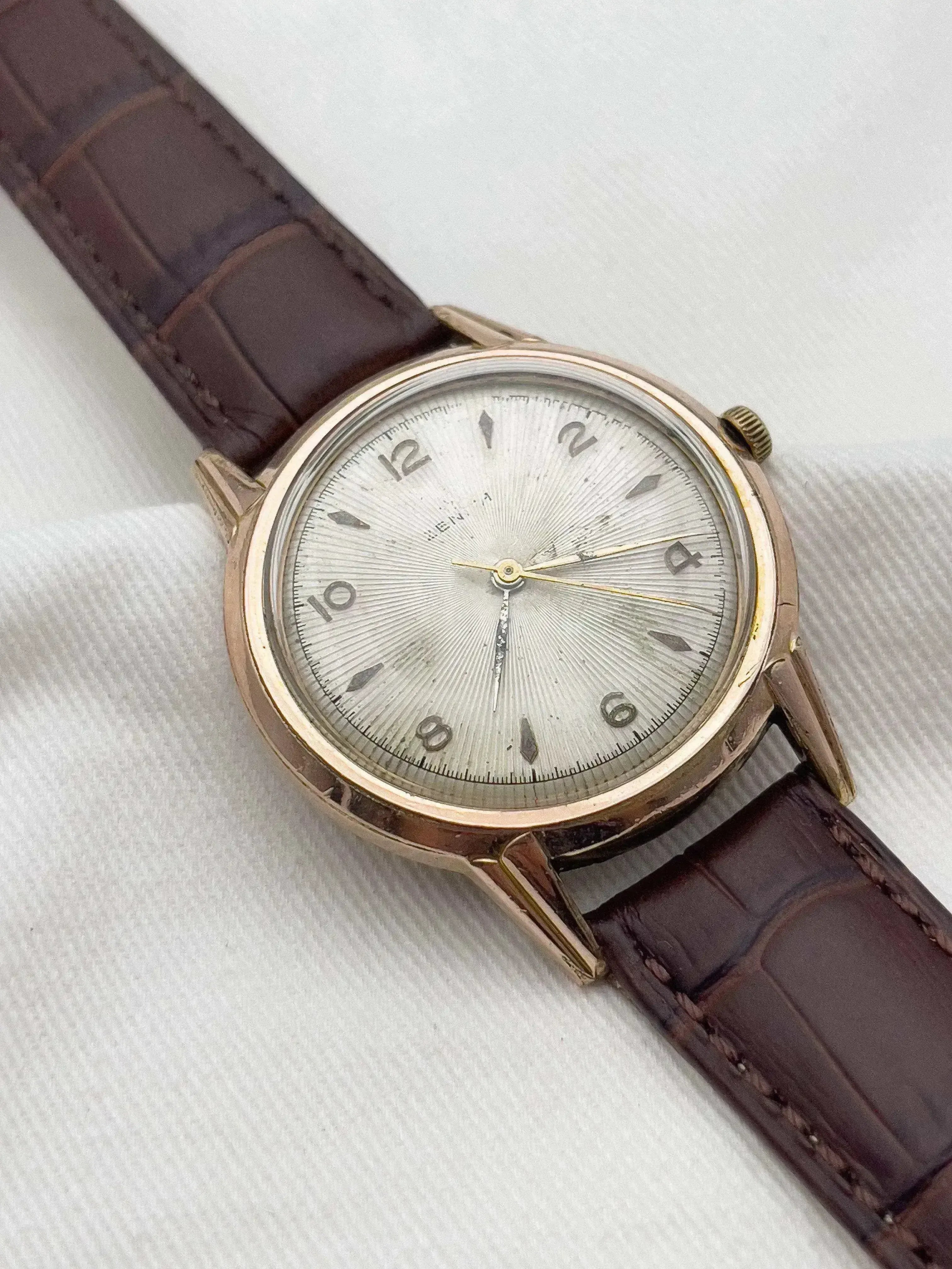 Zenith - Guillochée Plaqué or - 1960s - Atelier Victor