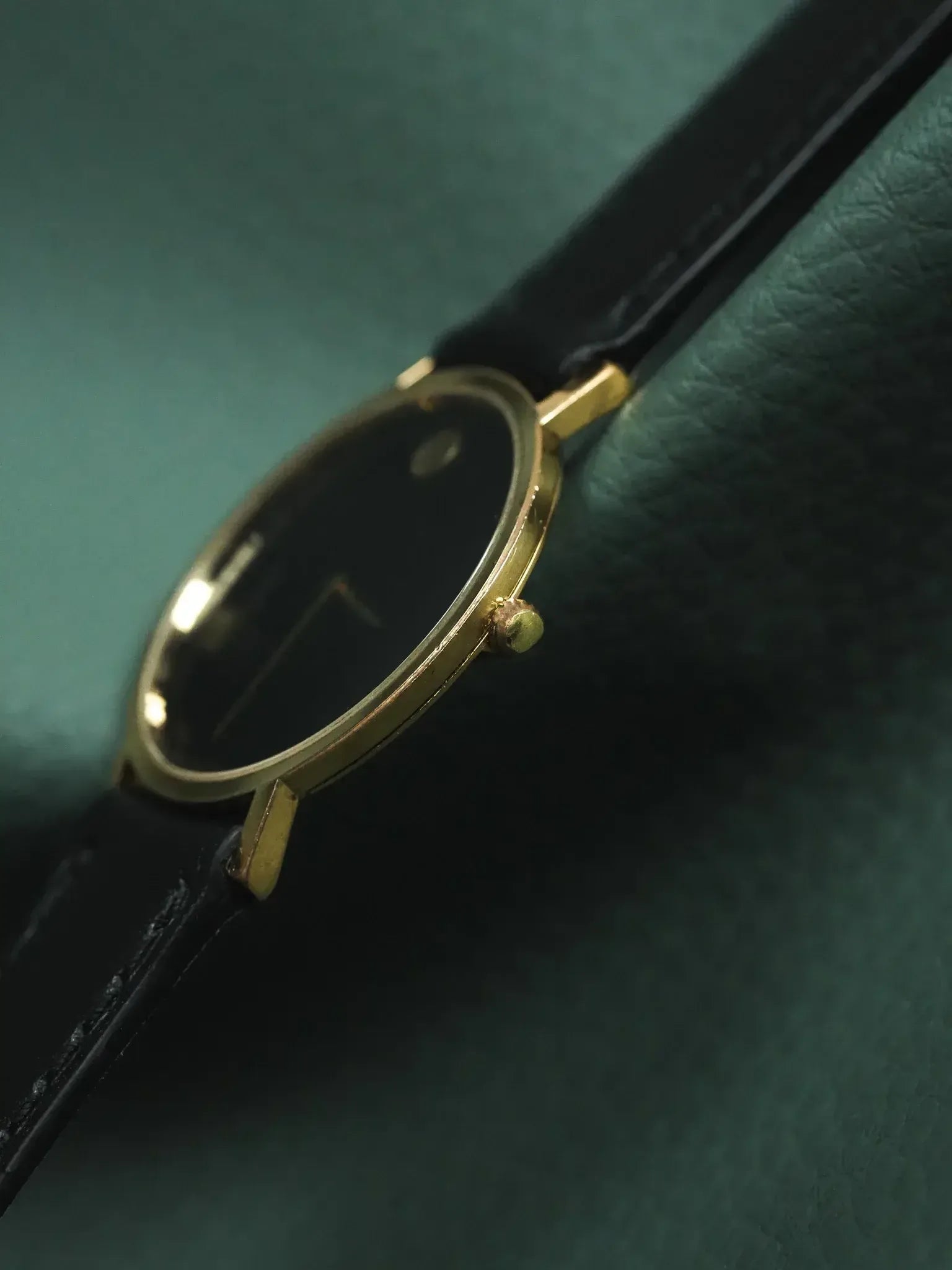 Zenith - Museum Noir Plaqué or - 1990s - Atelier Victor