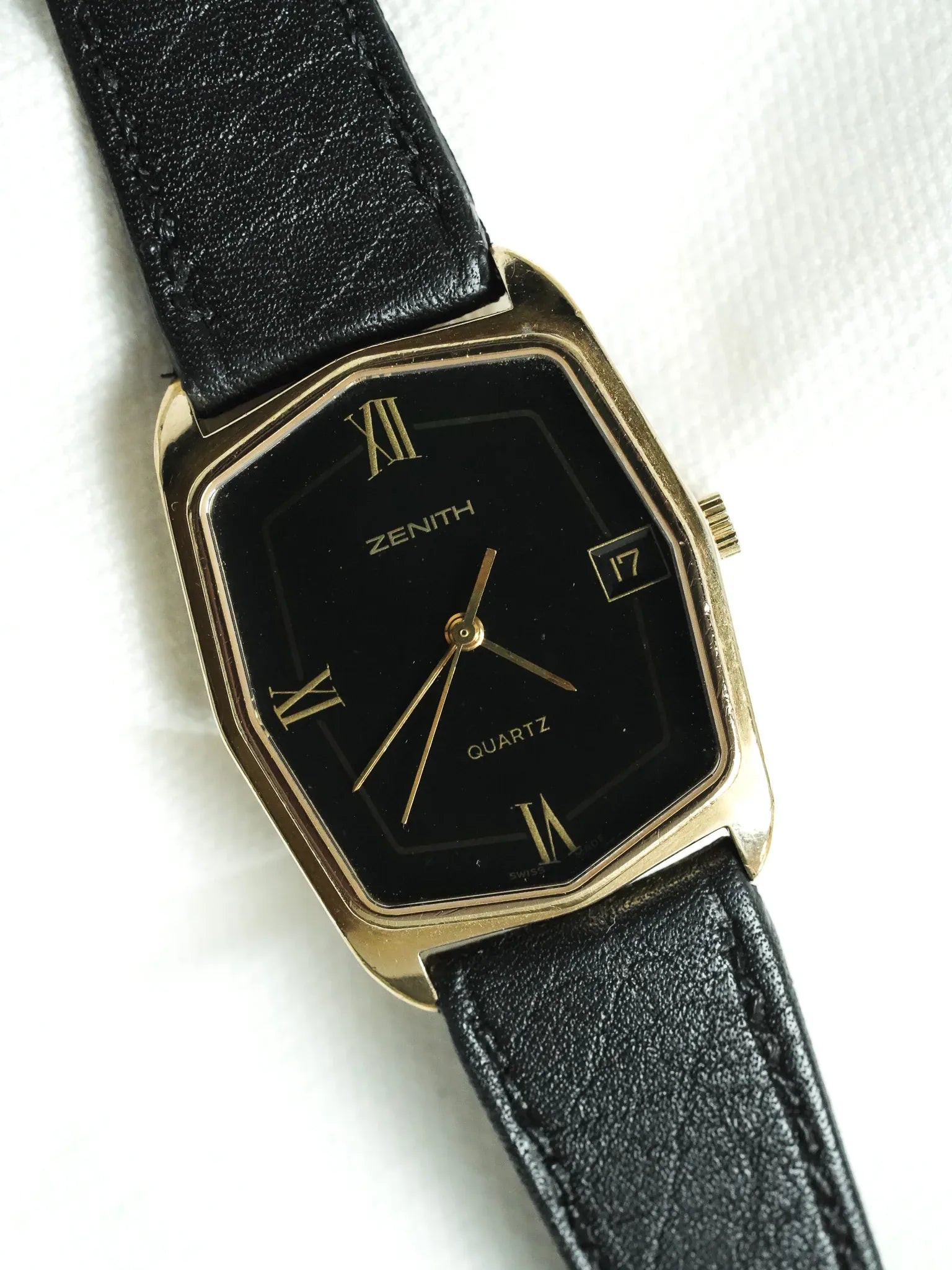 Zenith - Tank Noir Plaqué Or date - 1990s - Atelier Victor