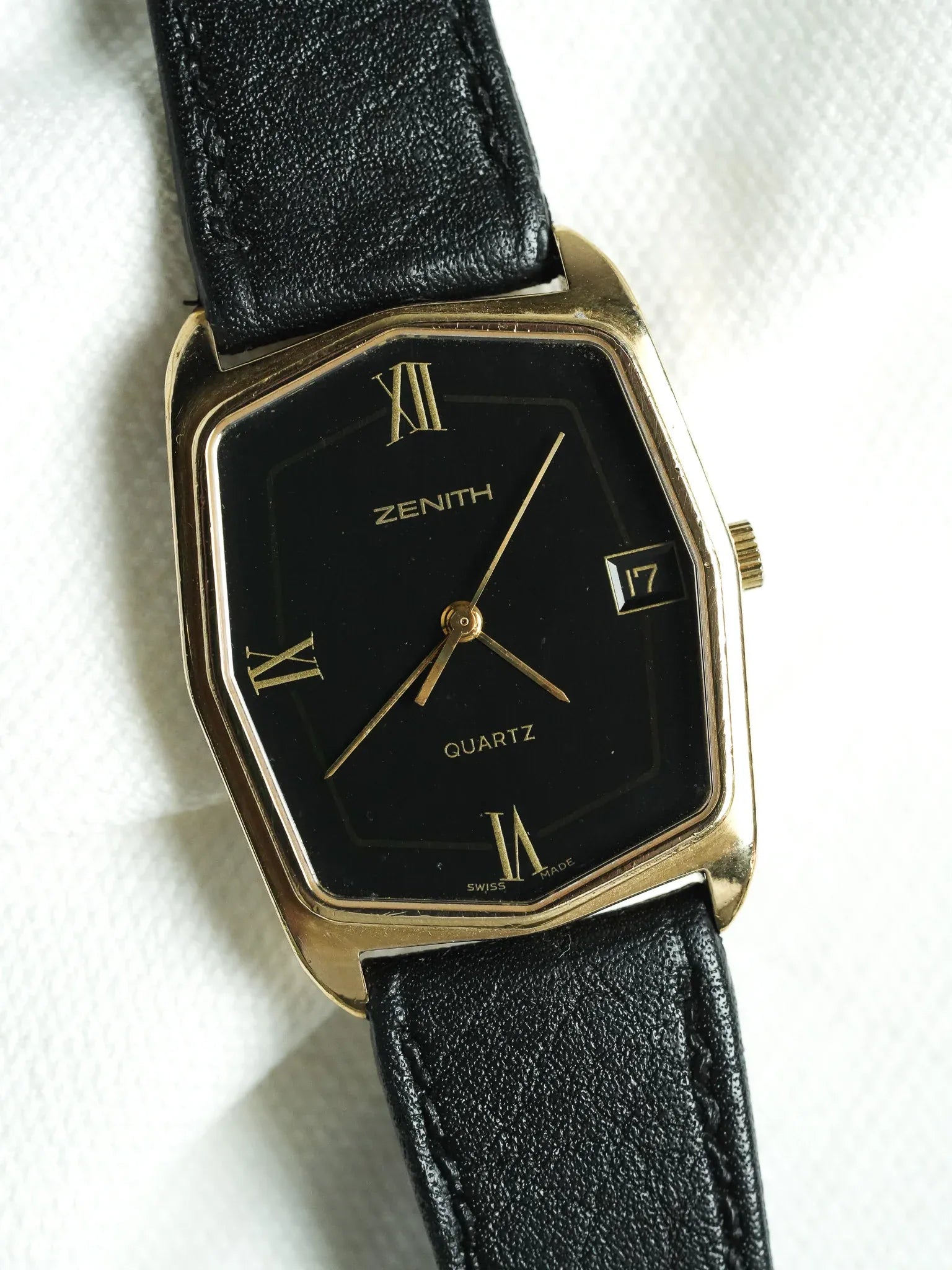 Zenith - Tank Noir Plaqué Or date - 1990s - Atelier Victor