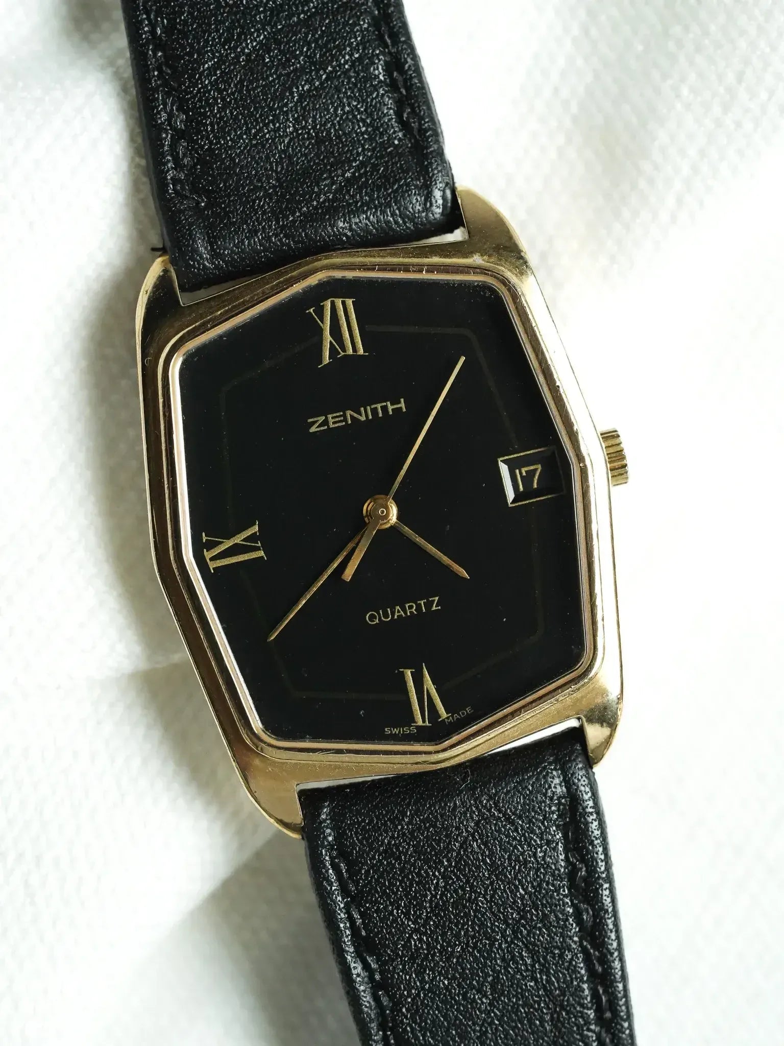 Zenith - Tank Noir Plaqué Or date - 1990s - Atelier Victor