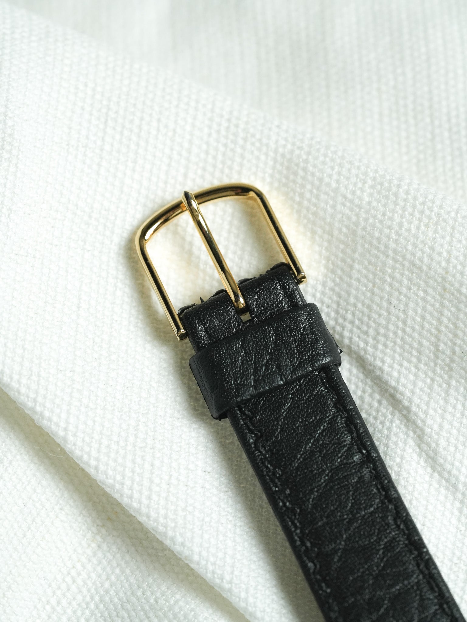 Zenith - Tank Noir Plaqué Or date - 1990s - Atelier Victor - Vintage Shop