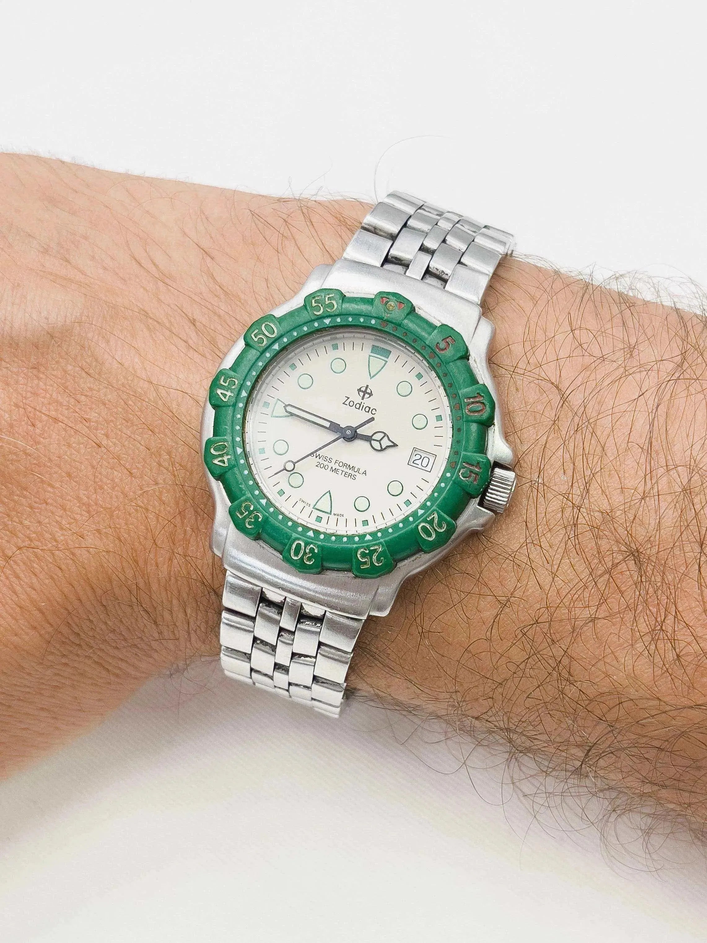 Zodiac - Formula A Green - 1990’s - Atelier Victor Paris - Vintage Watch Shop Dubai