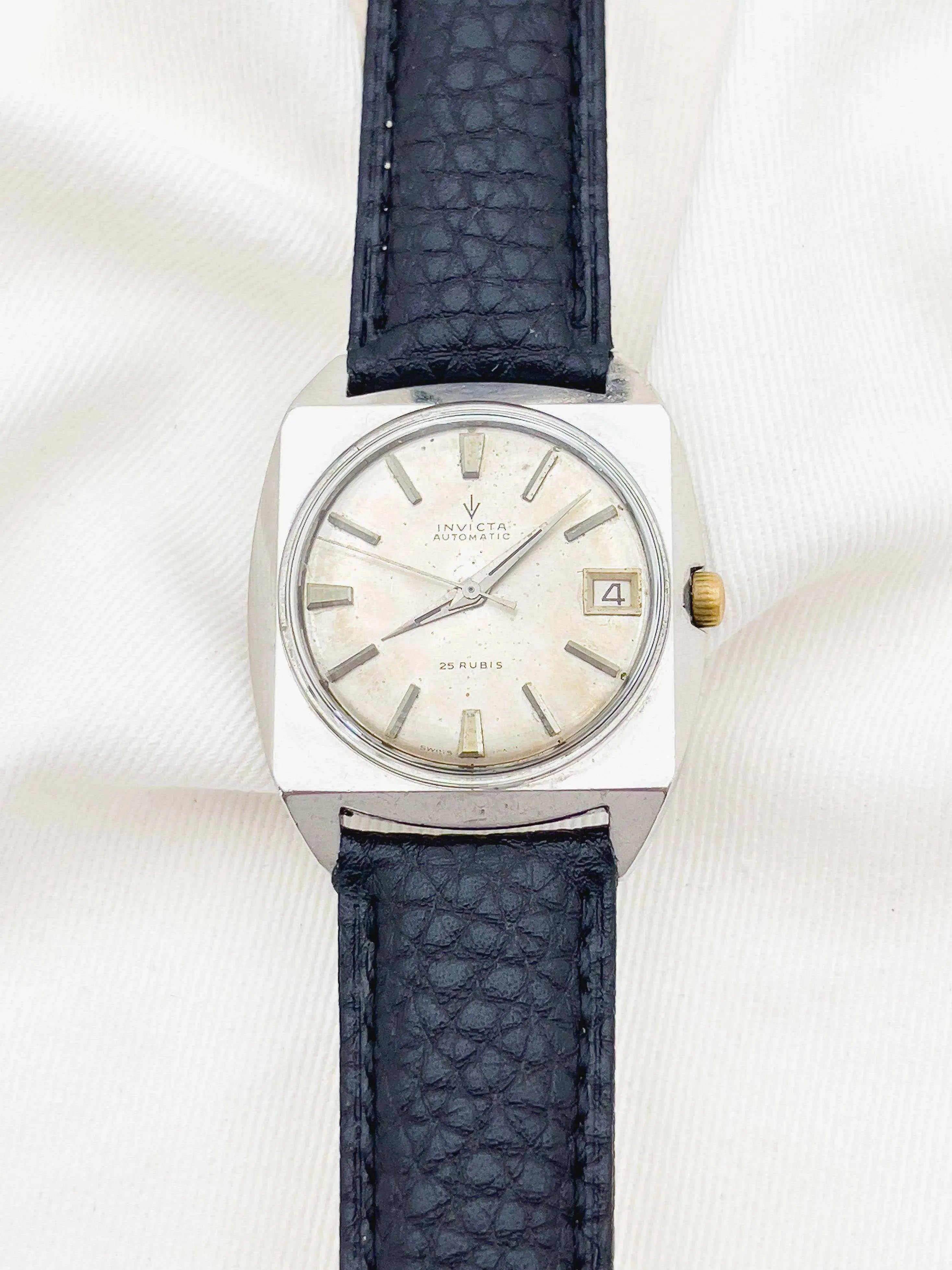 Invicta - Fake Square - 1960s - Atelier Victor Paris - Vintage Watch Shop Dubai