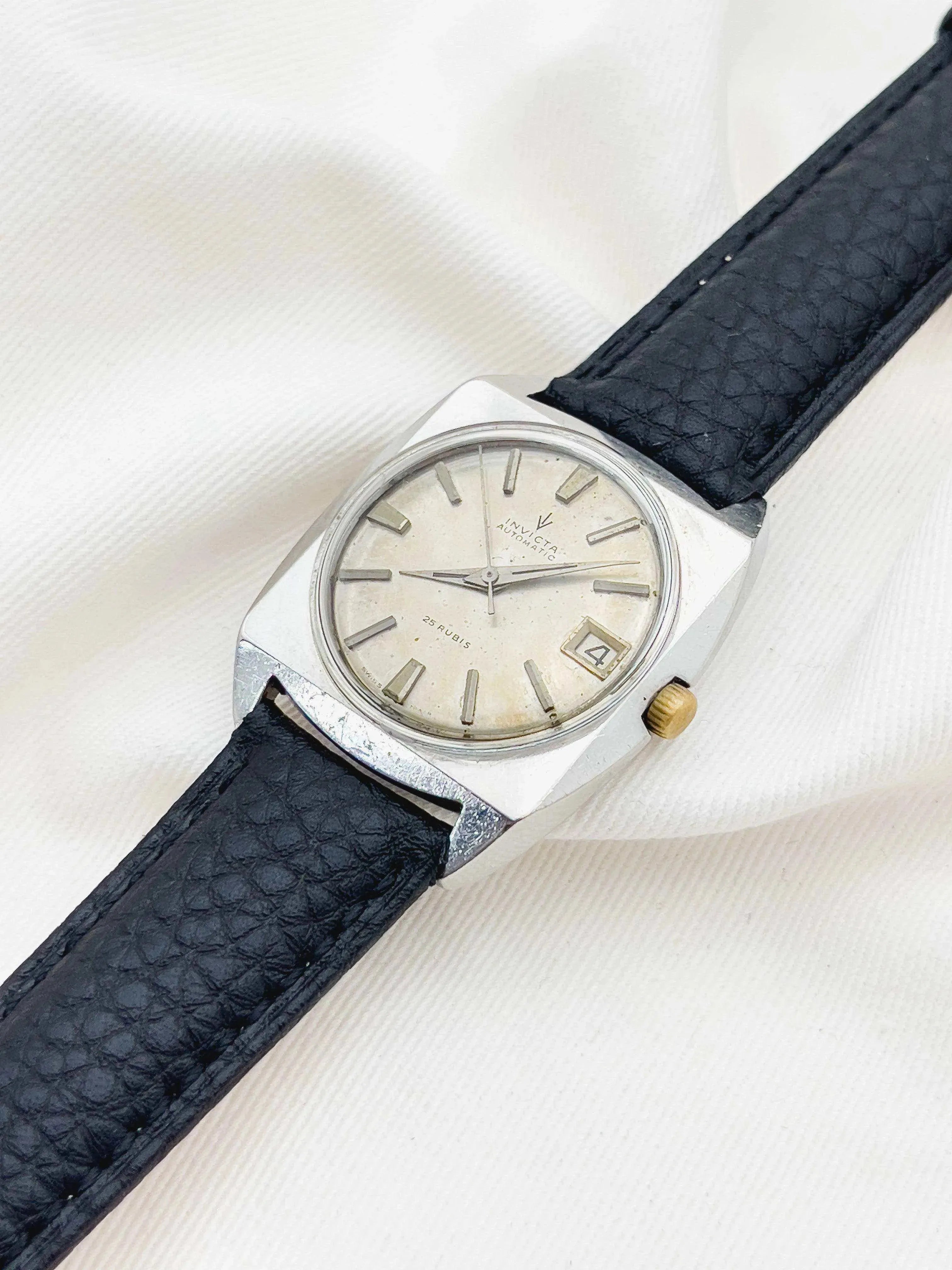 Invicta - Fake Square - 1960s - Atelier Victor Paris - Vintage Watch Shop Dubai