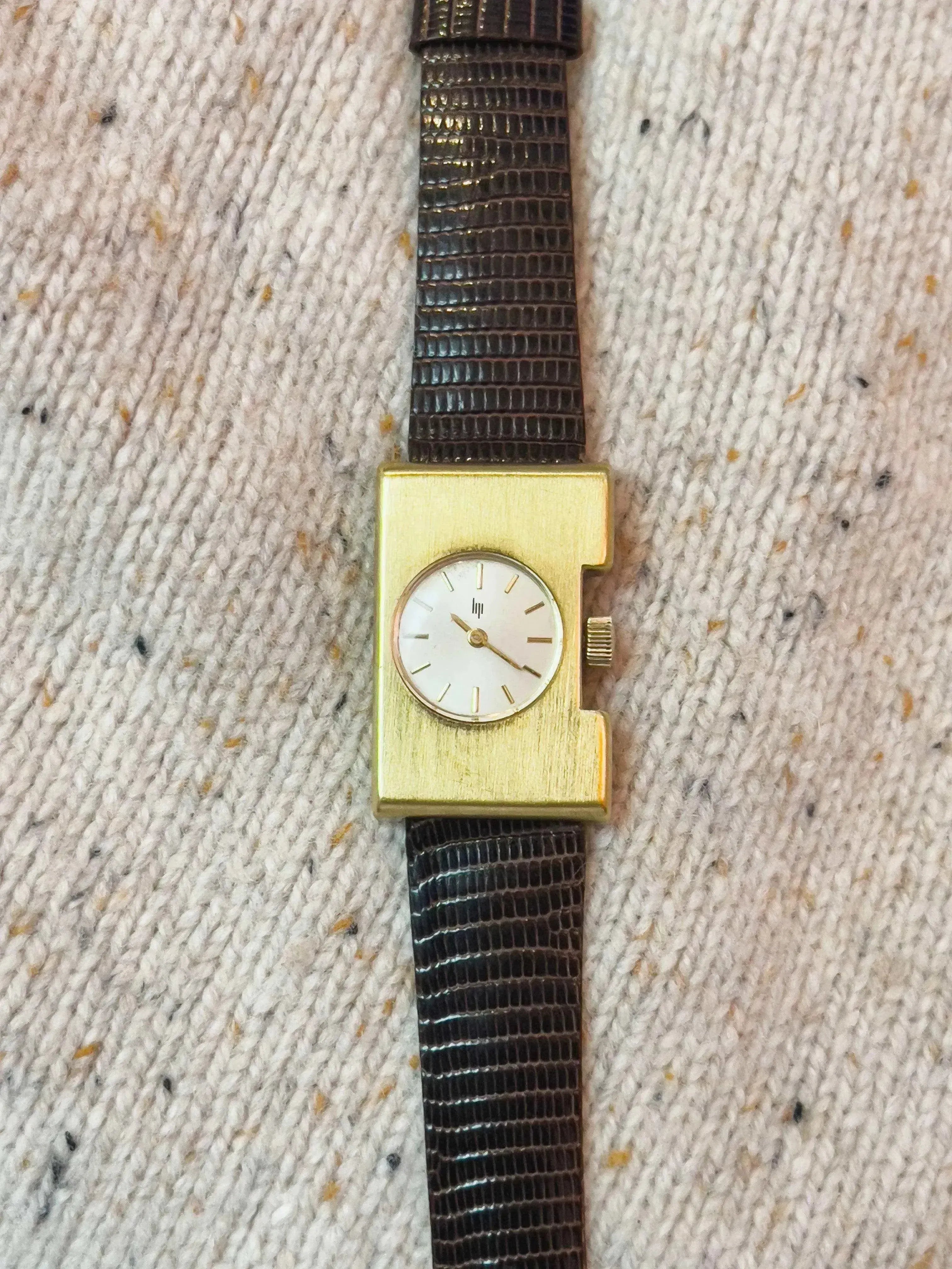 Lip - Isabelle Hebey plaqué or - 1976 - Atelier Victor