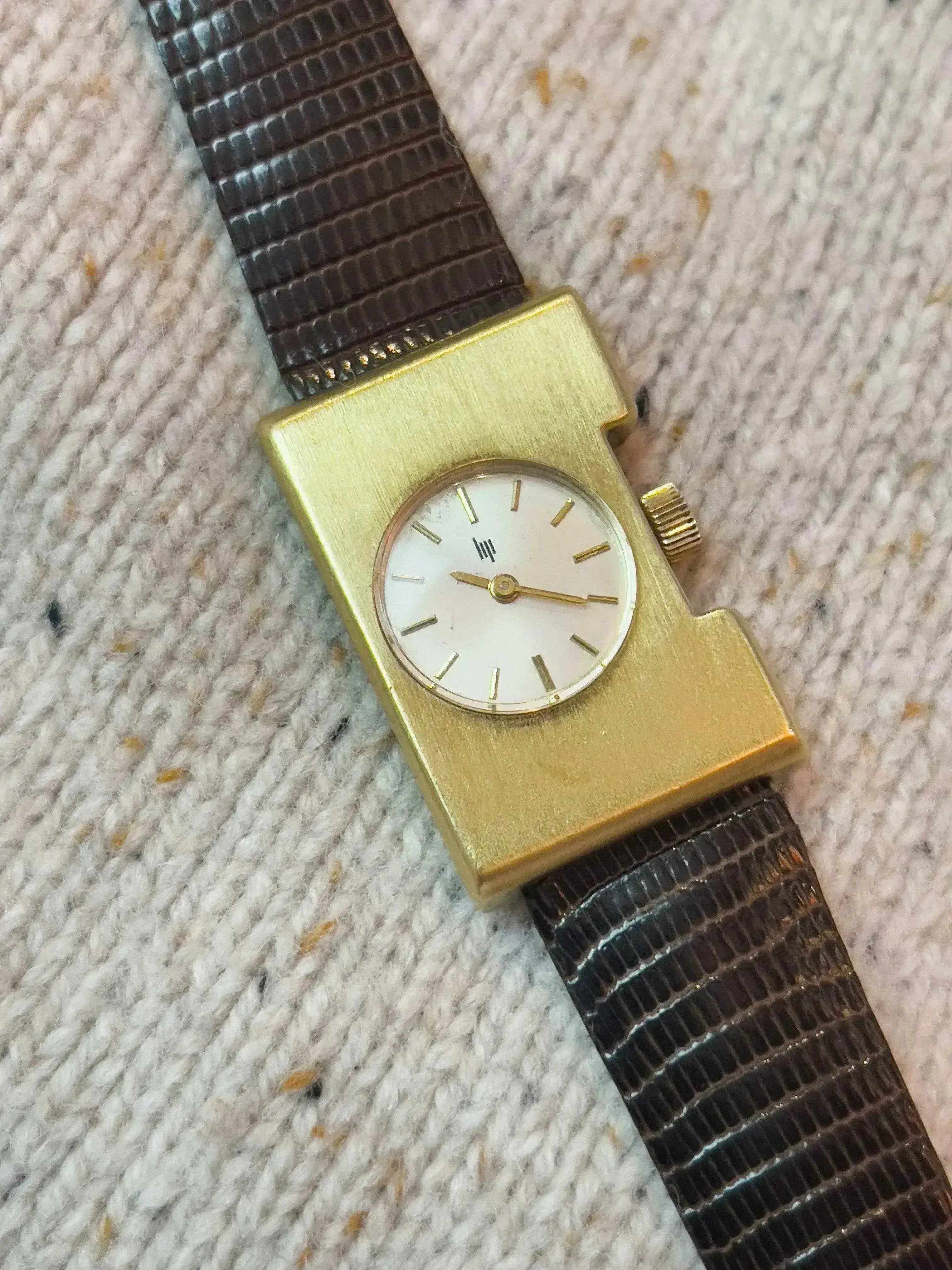 Lip - Isabelle Hebey plaqué or - 1976 - Atelier Victor