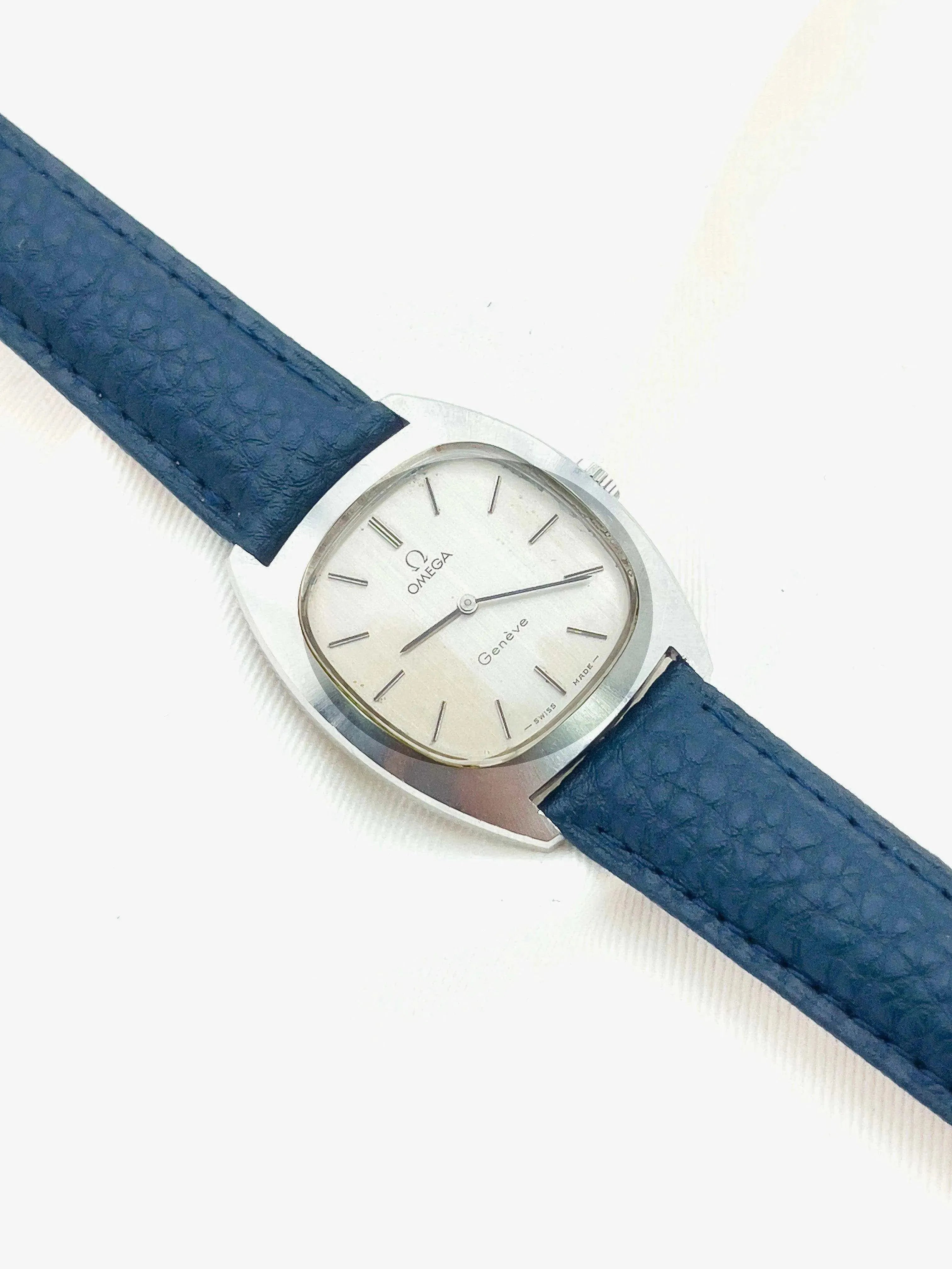 Omega - Genève Ovale - 1974 - Atelier Victor Paris - Vintage Watch Shop Dubai