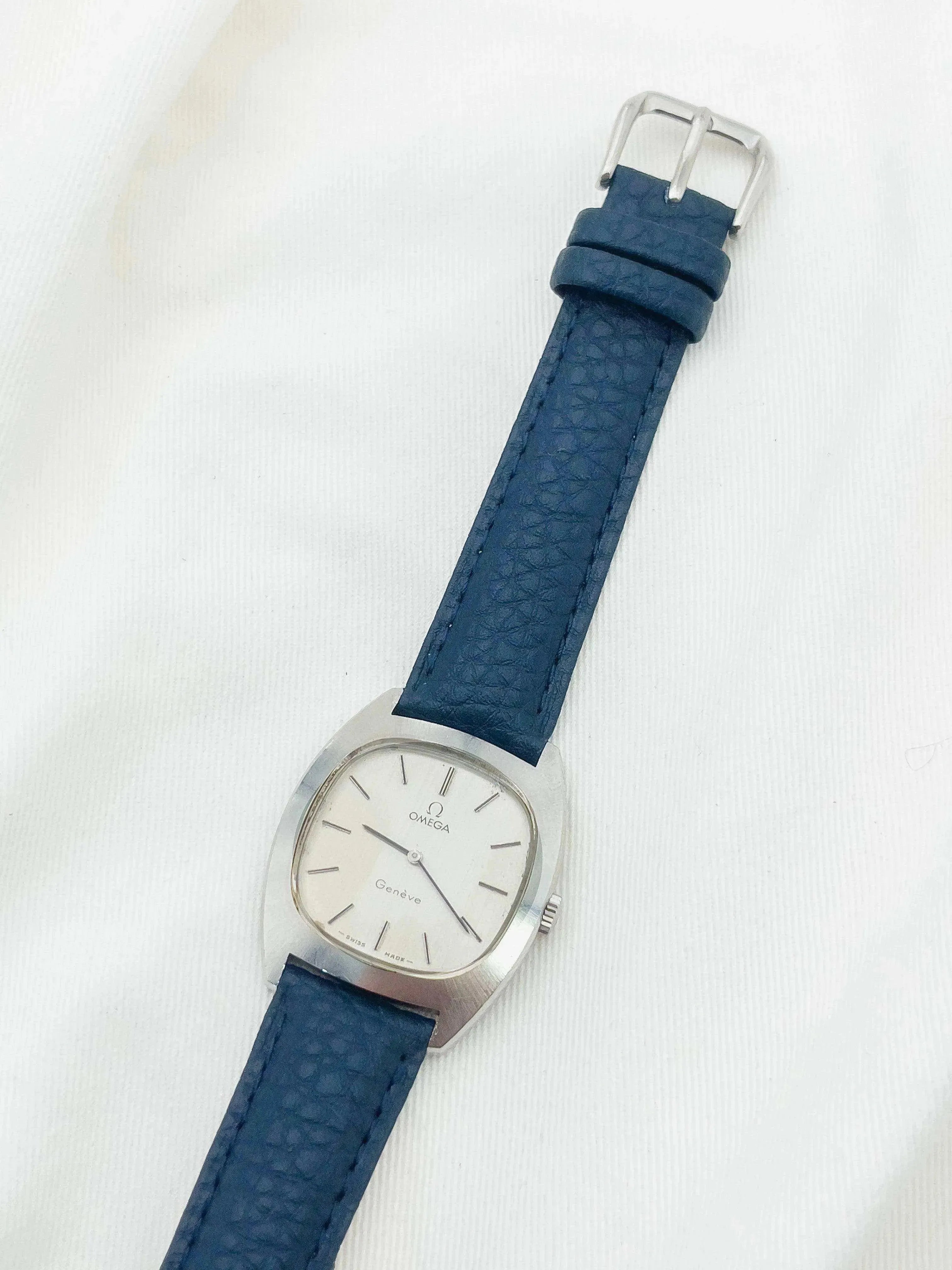 Omega - Genève Ovale - 1974 - Atelier Victor Paris - Vintage Watch Shop Dubai