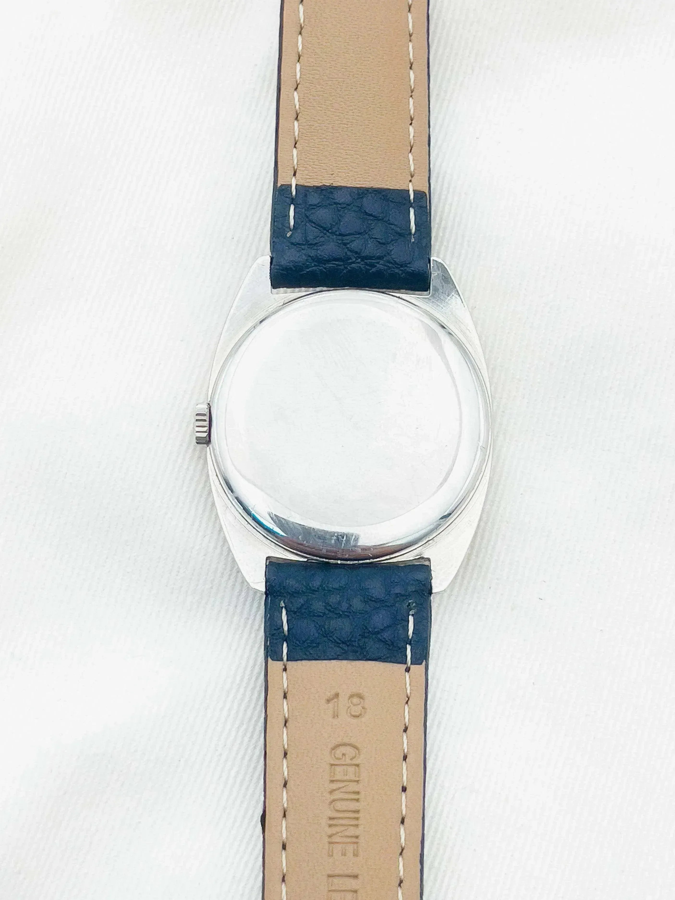 Omega - Genève Ovale - 1974 - Atelier Victor - Vintage Shop