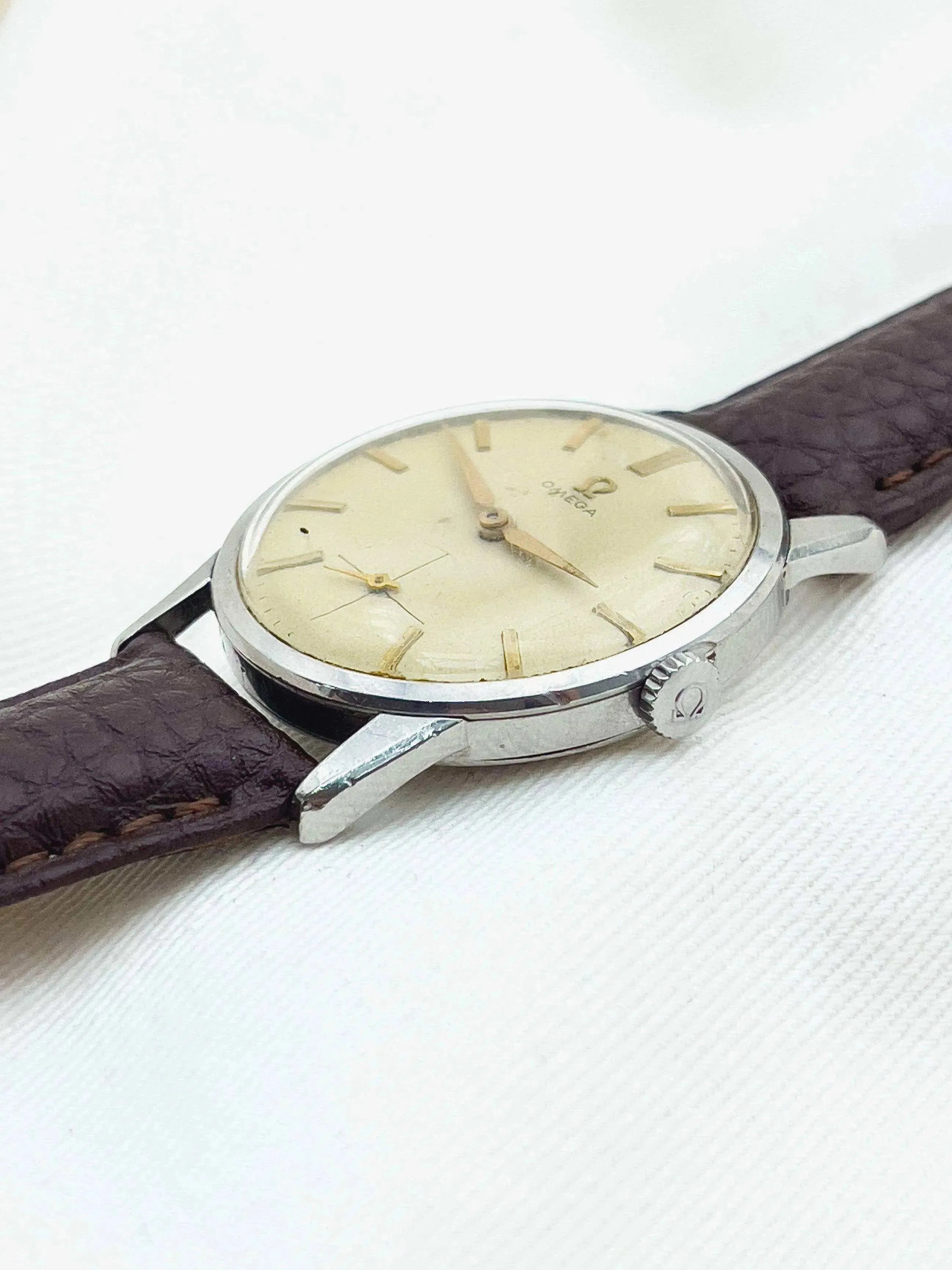 Omega - Honeycomb Dial - 1960 - Atelier Victor Paris - Vintage Watch Shop Dubai