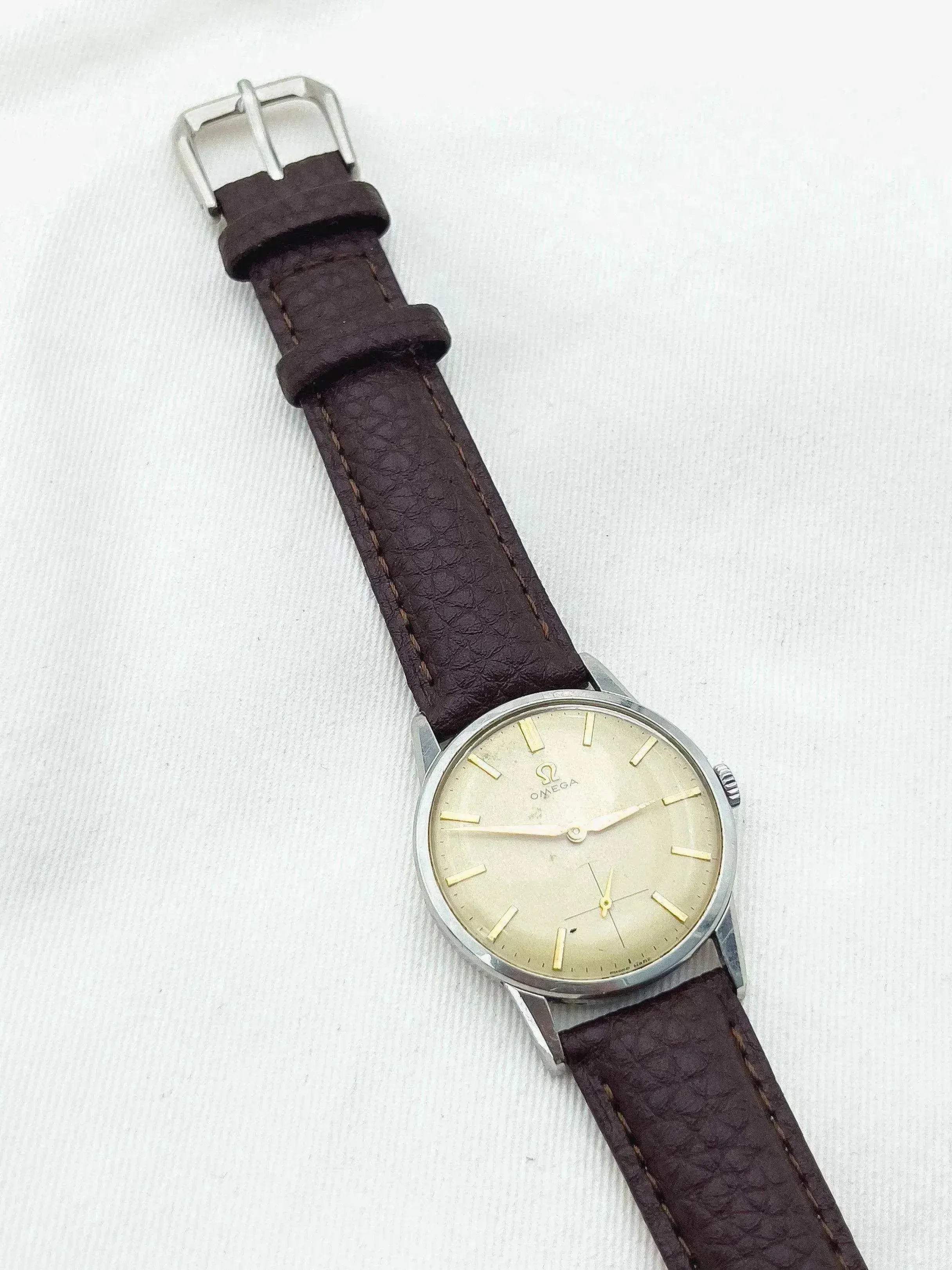 Omega - Honeycomb Dial - 1960 - Atelier Victor - Vintage Shop