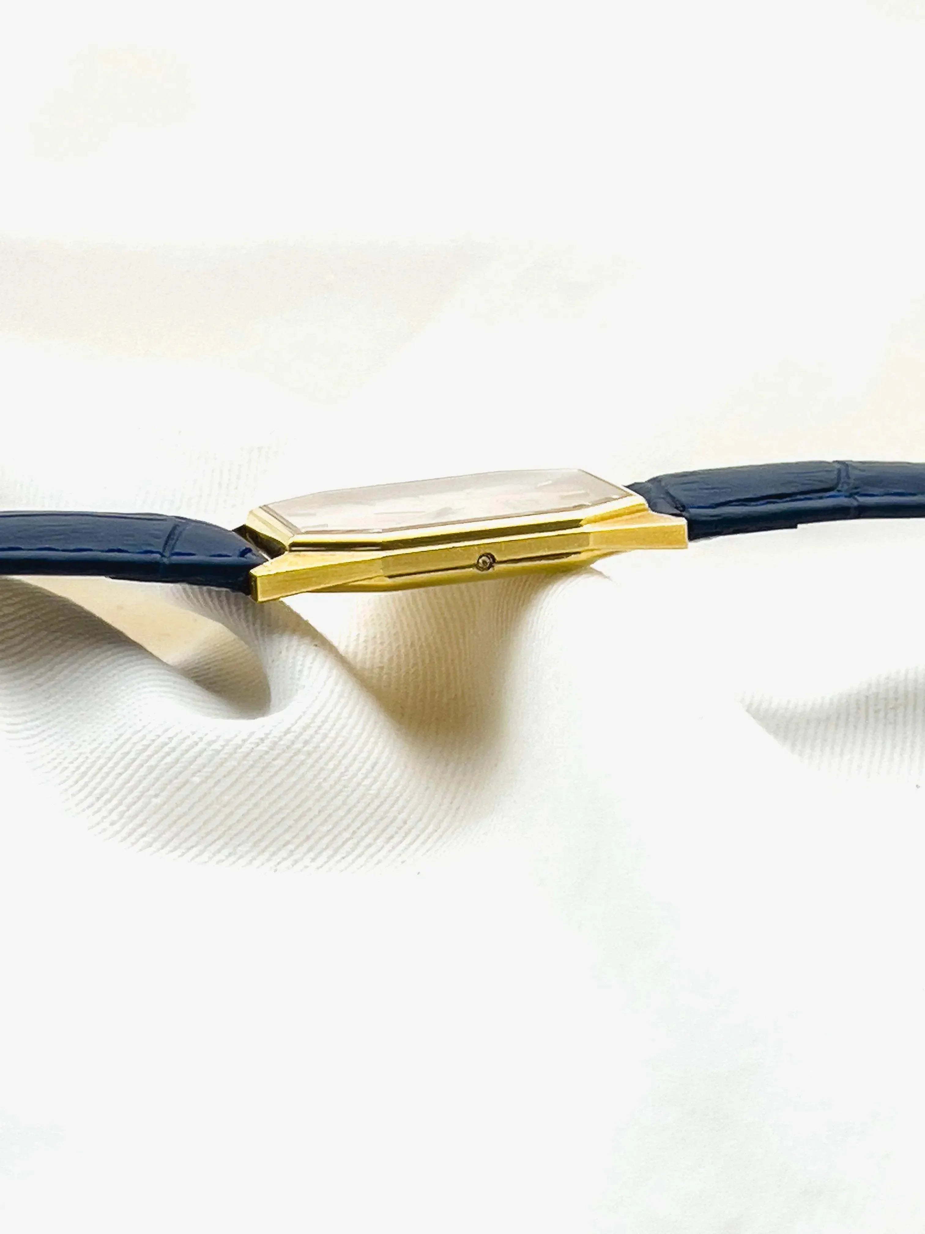 Omega - Octogone Or 18k - 1970s - Atelier Victor - Vintage Shop