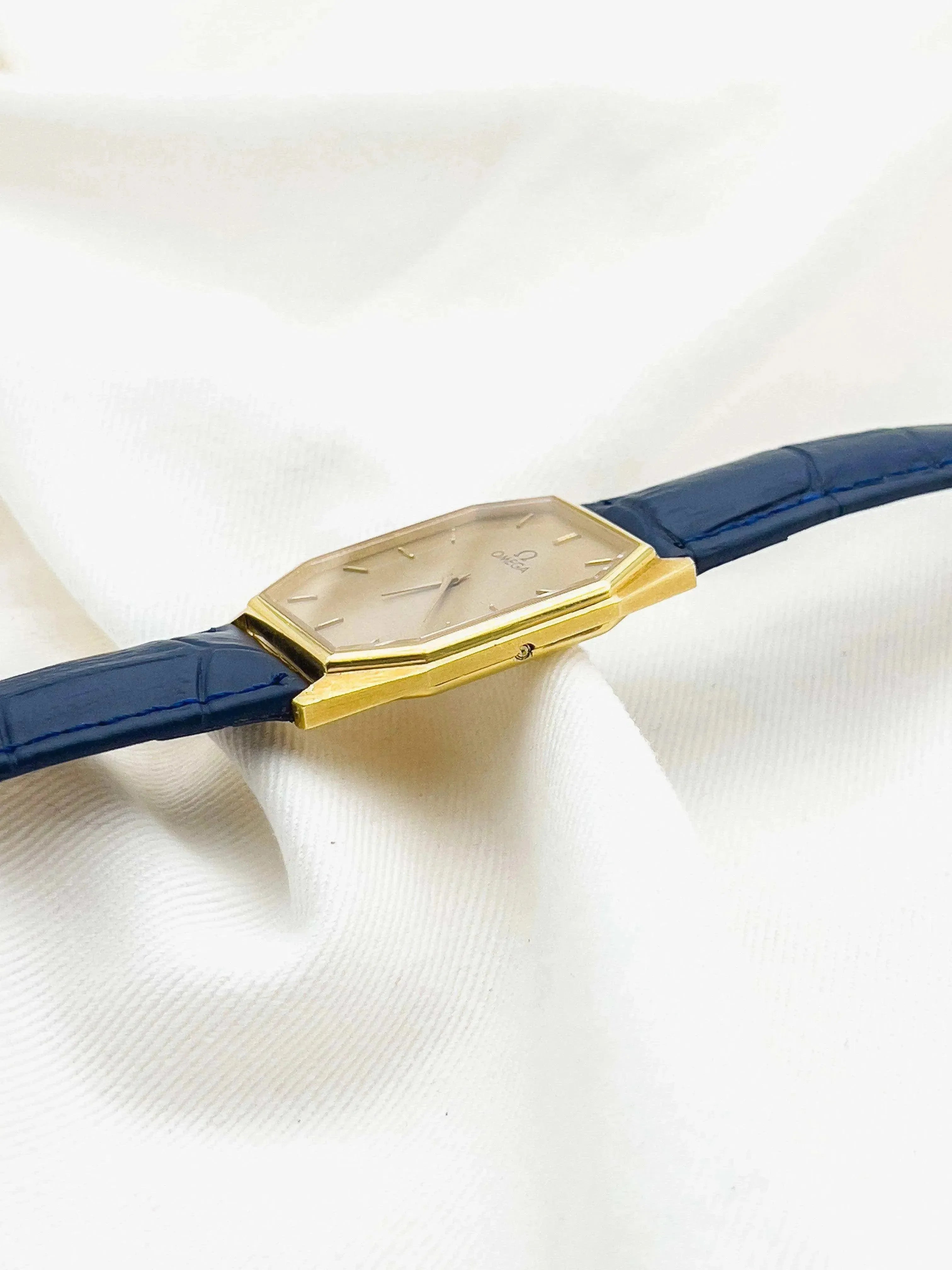 Omega - Octogone Or 18k - 1970s - Atelier Victor - Vintage Shop
