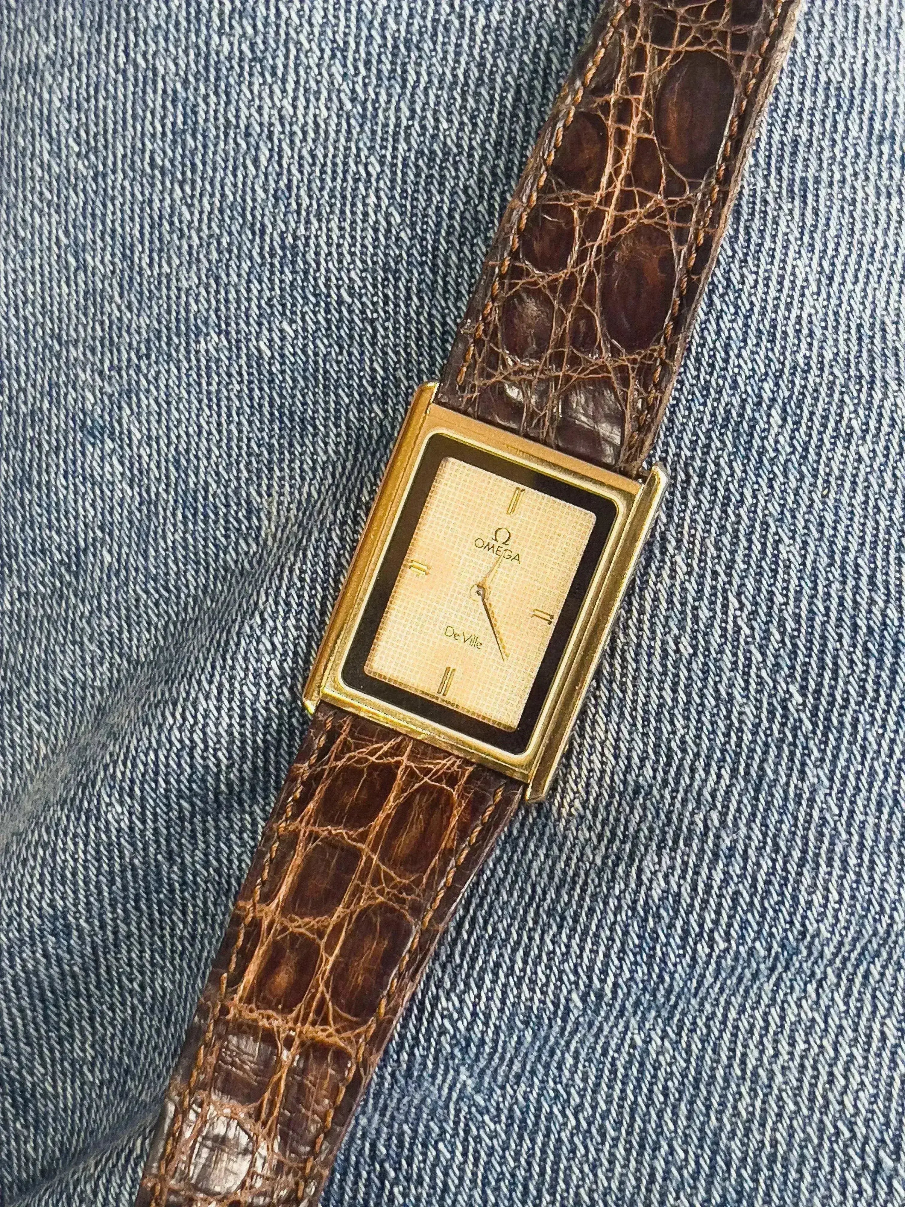 Omega - Tank plaqué or noir - 1970s - Atelier Victor