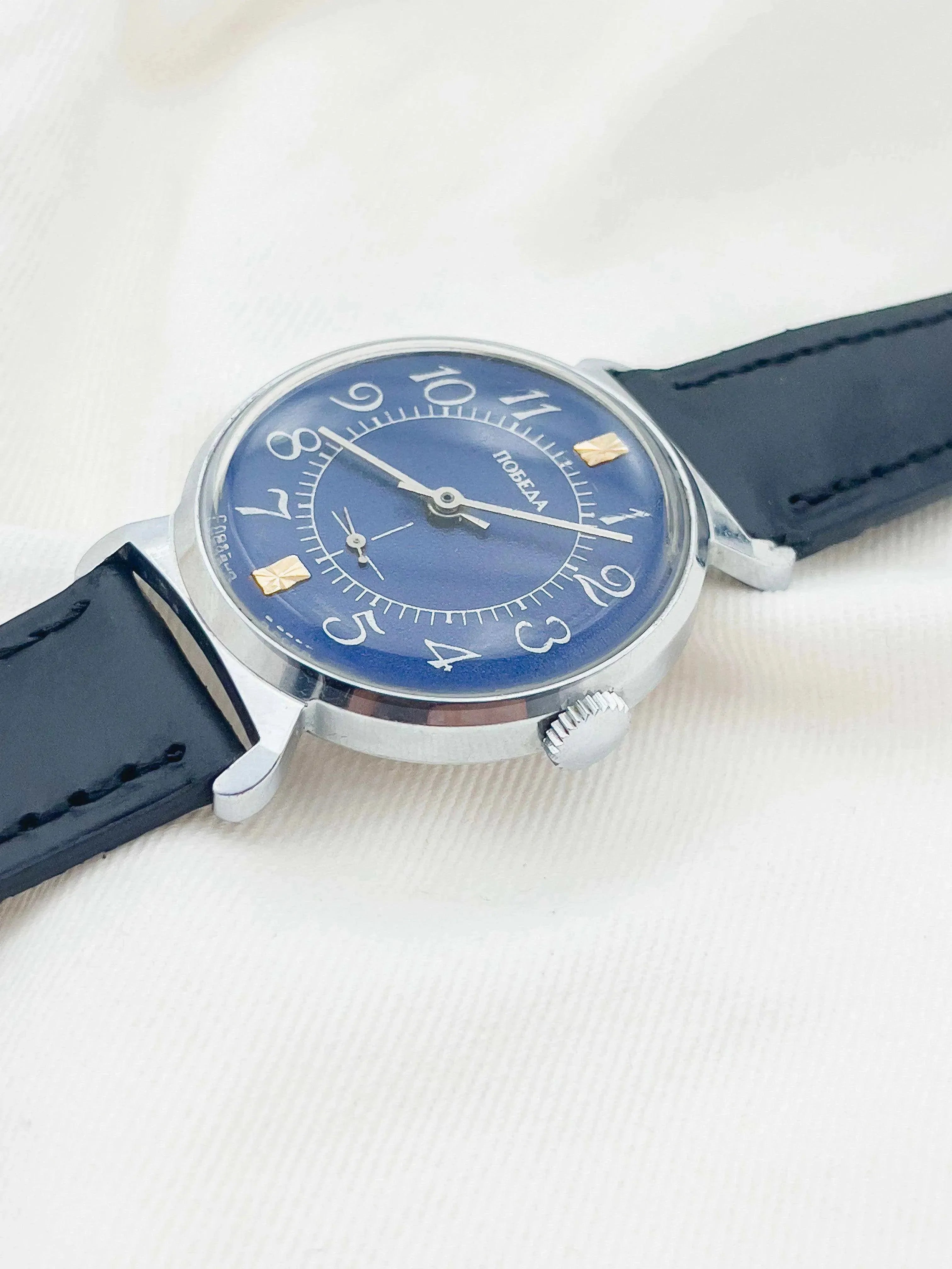 Pobeda - Cadran bleu nuit - 1980s - Atelier Victor - Vintage Shop